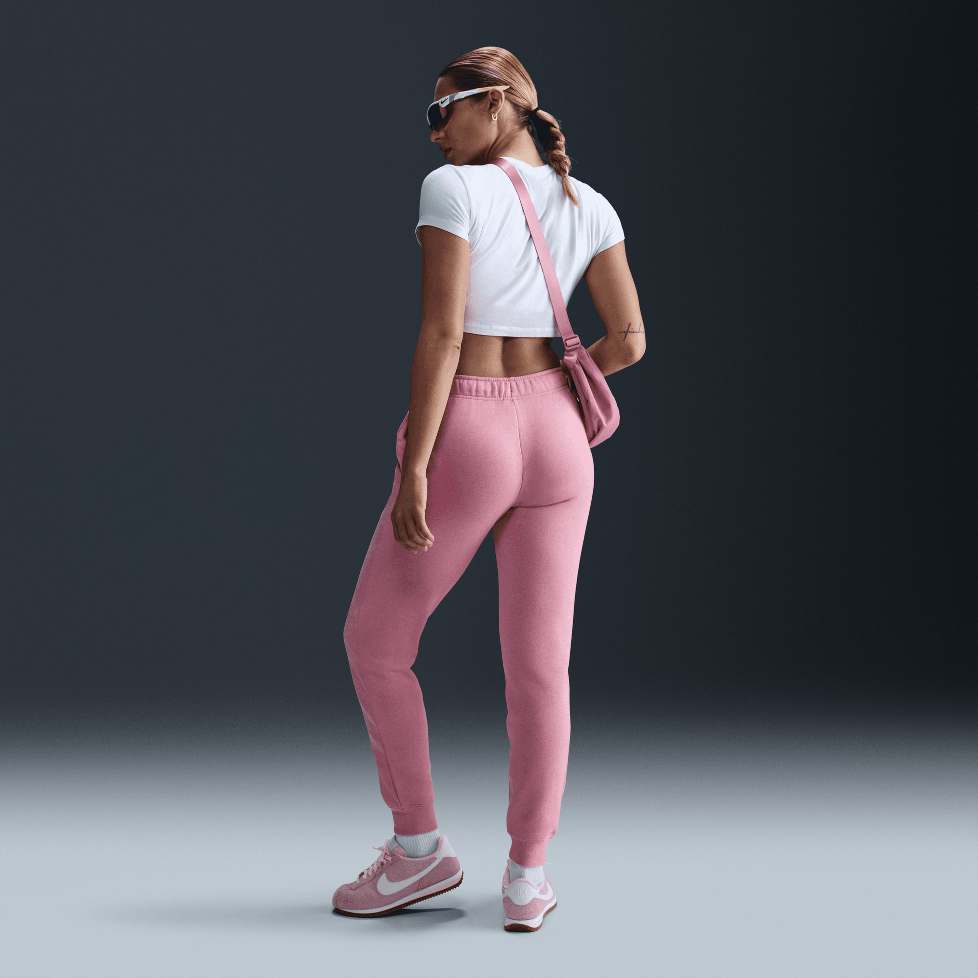 Nike Sportswear Club Fleece Kadın Pembe Eşofman Altı