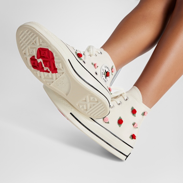 Converse Krem Converse Chuck 70 Roses Unisex Sneaker