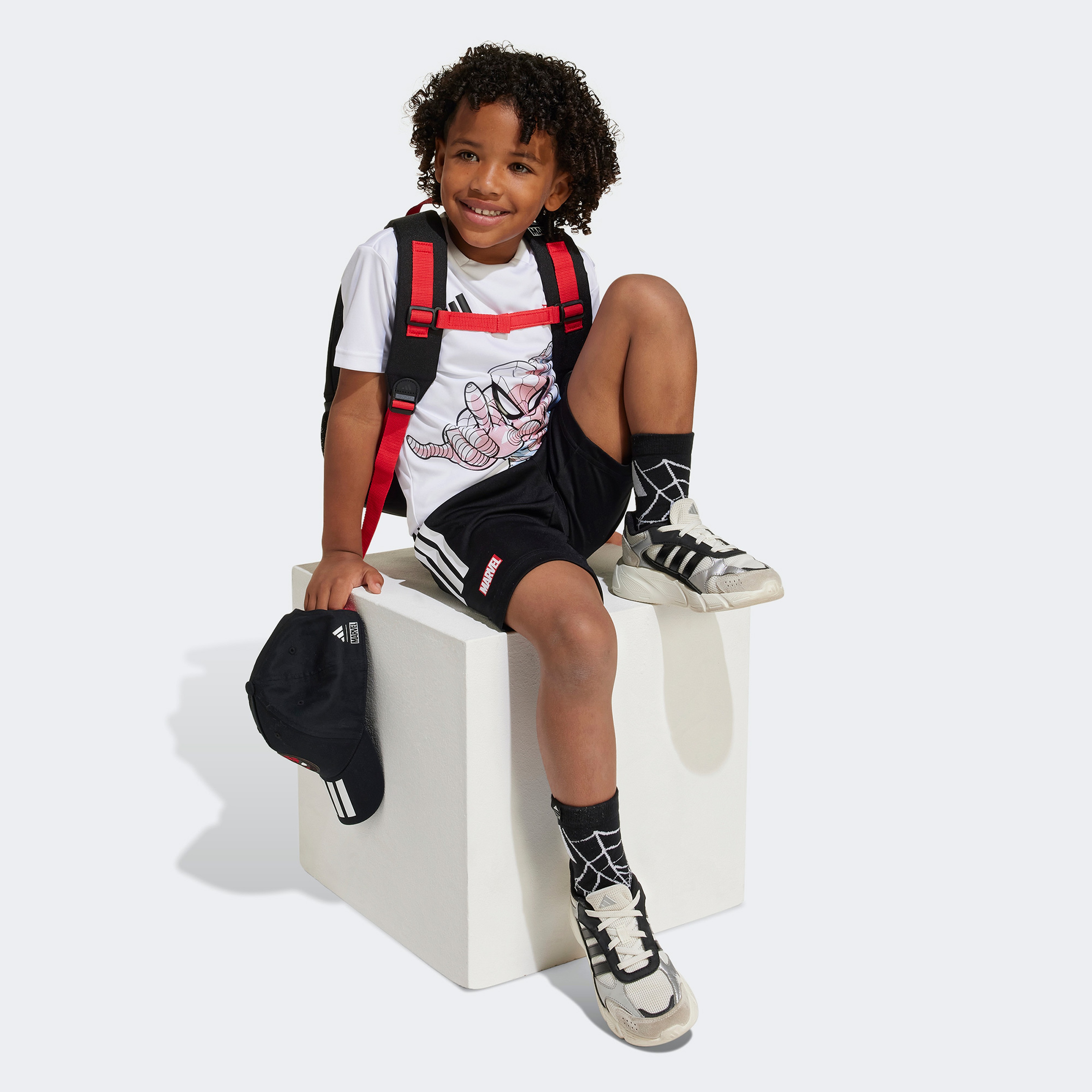 adidas X Marvel Spiderman Çocuk Beyaz/Siyah Şort Takımı