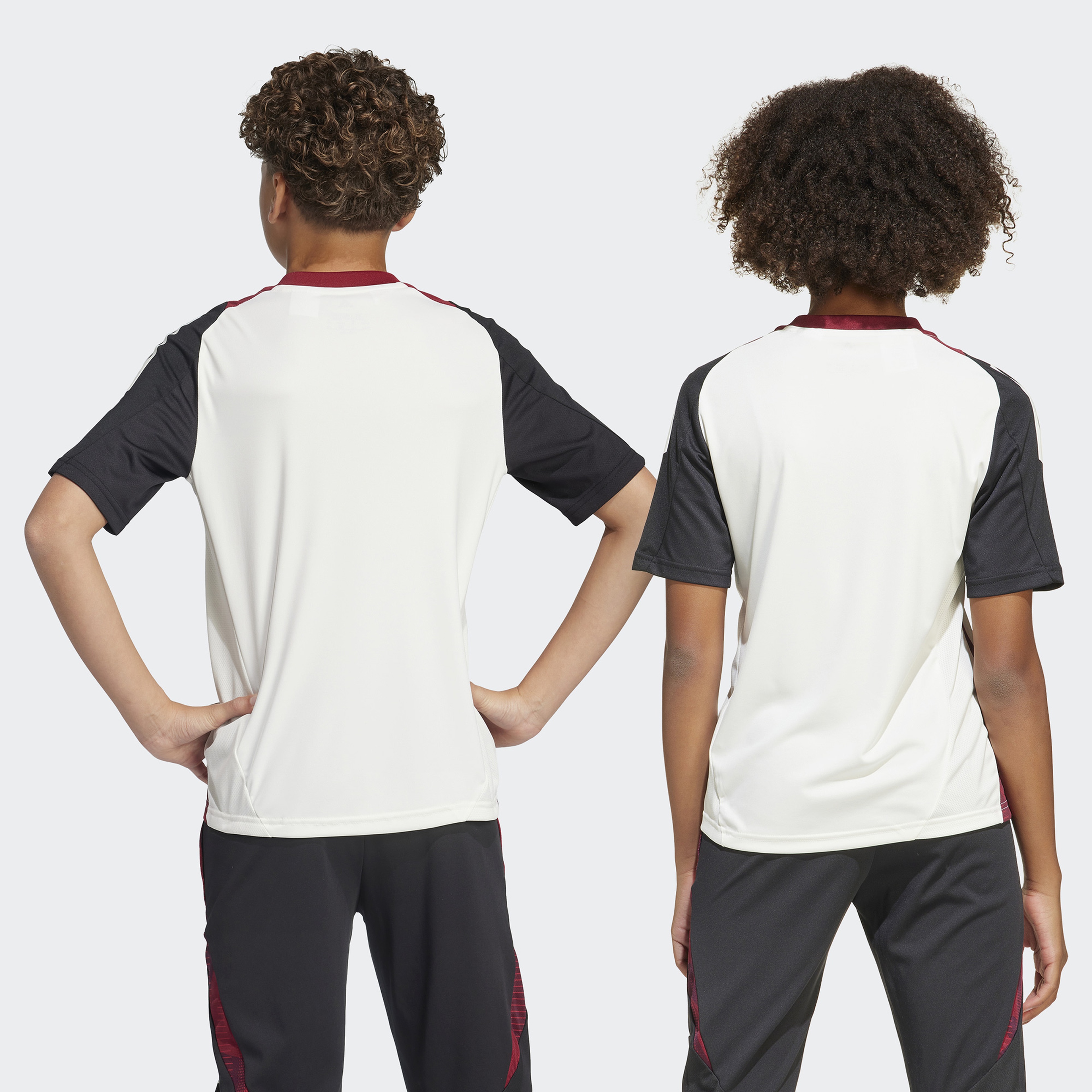 adidas Manchester United 24-25 Tiro Çocuk Beyaz Futbol Üstü