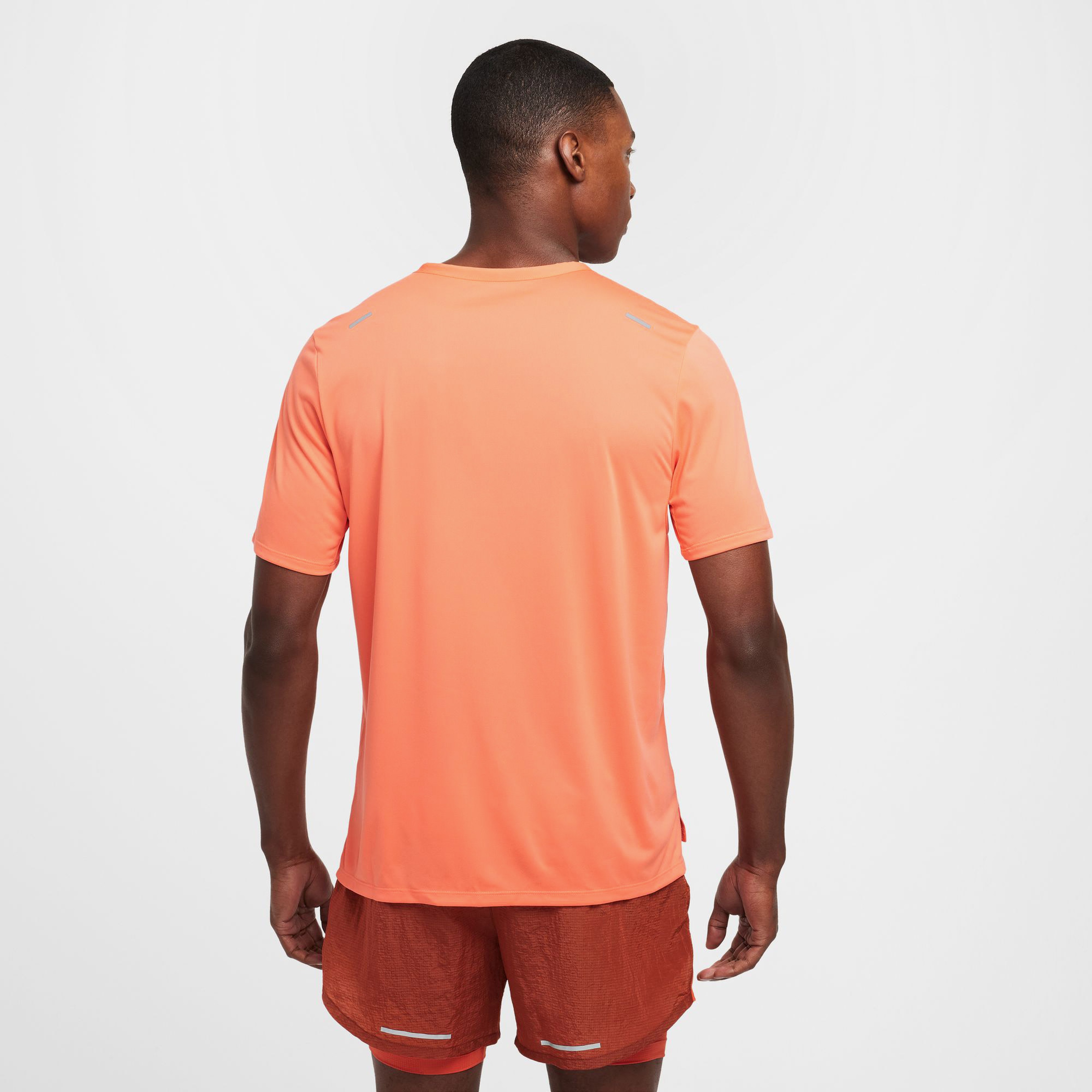 Nike Dri-Fit Rise 365 Erkek Pembe Koşu T-Shirt