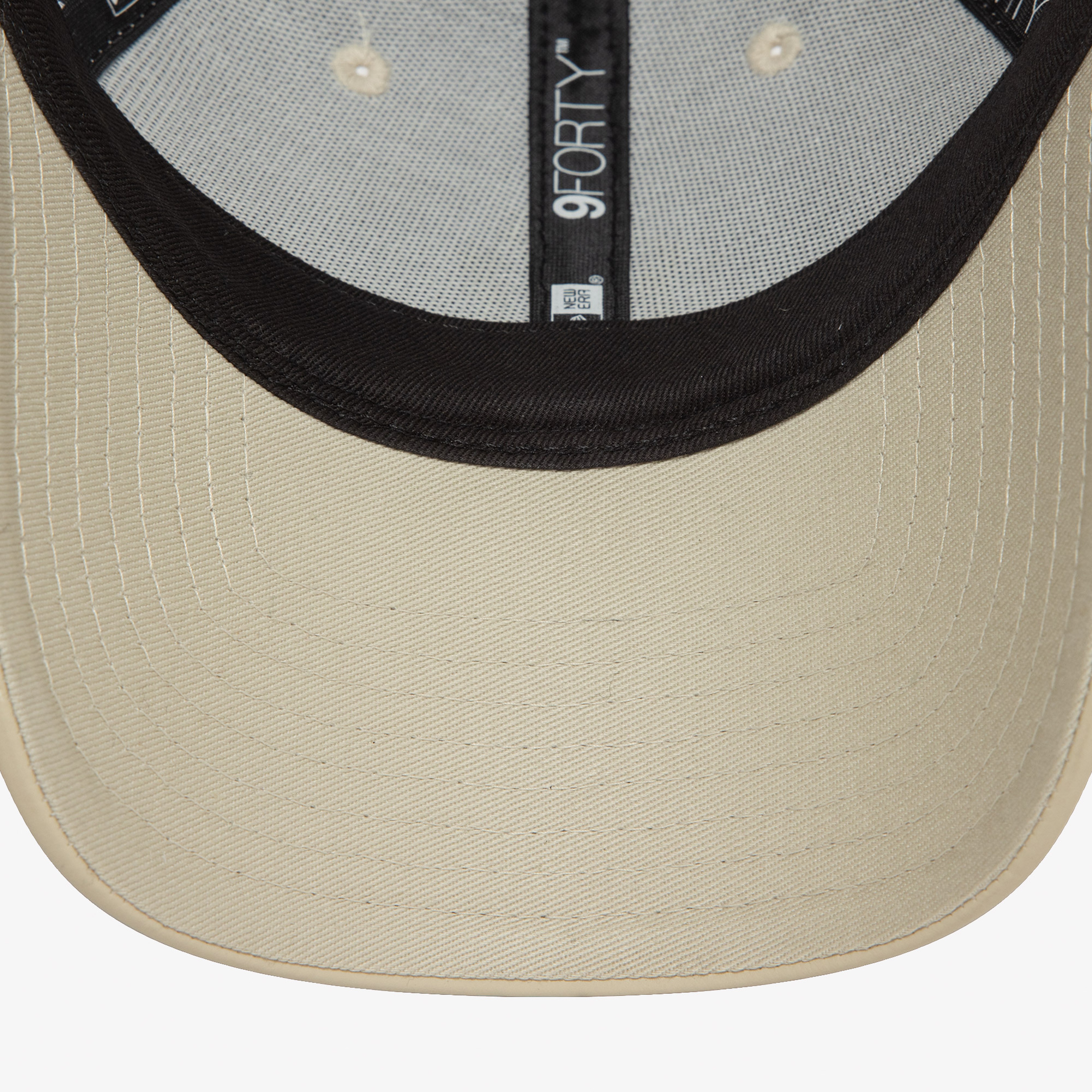 New Era New York Yankees Midi PU Kadın Bej Şapka