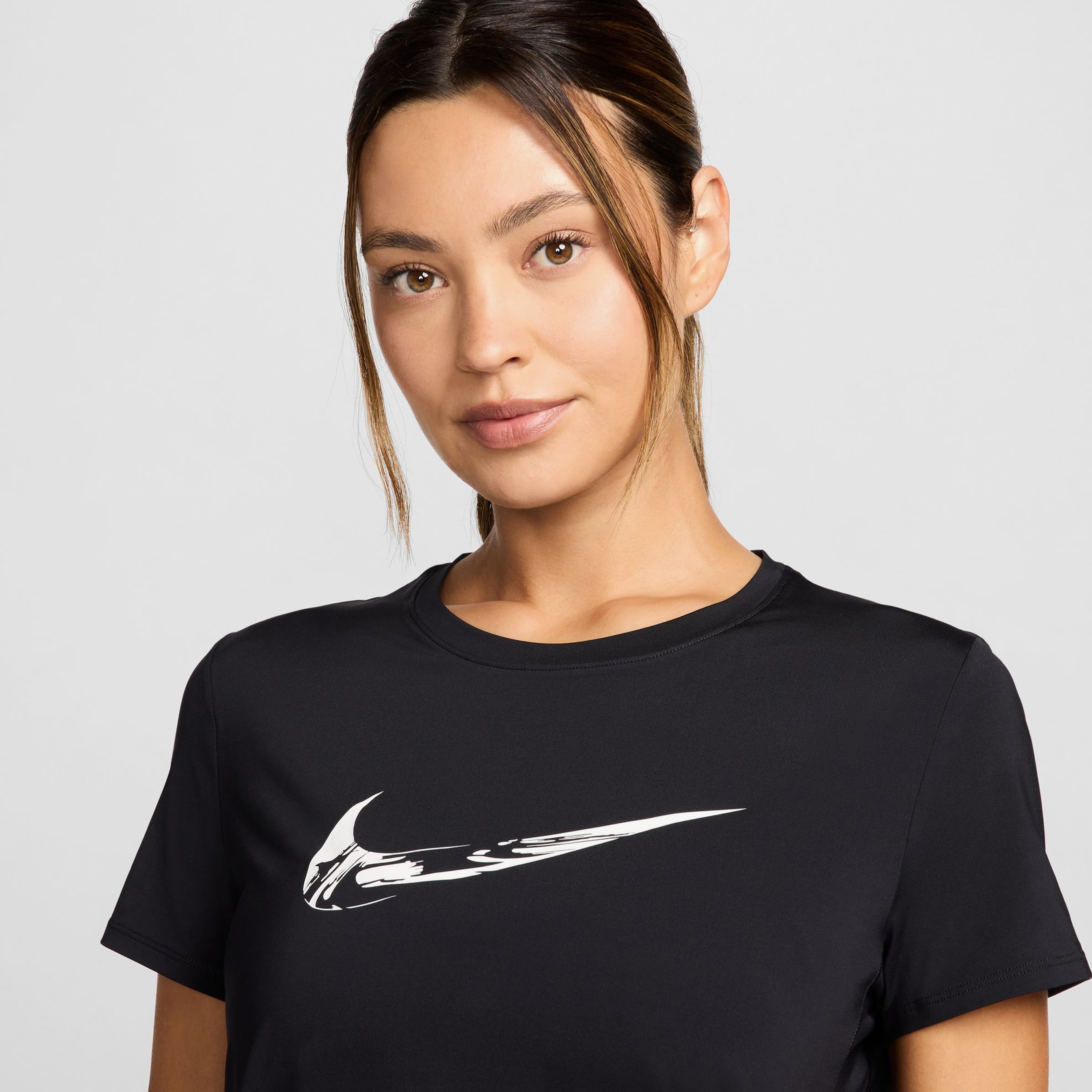 Nike Kadın Siyah T-Shirt