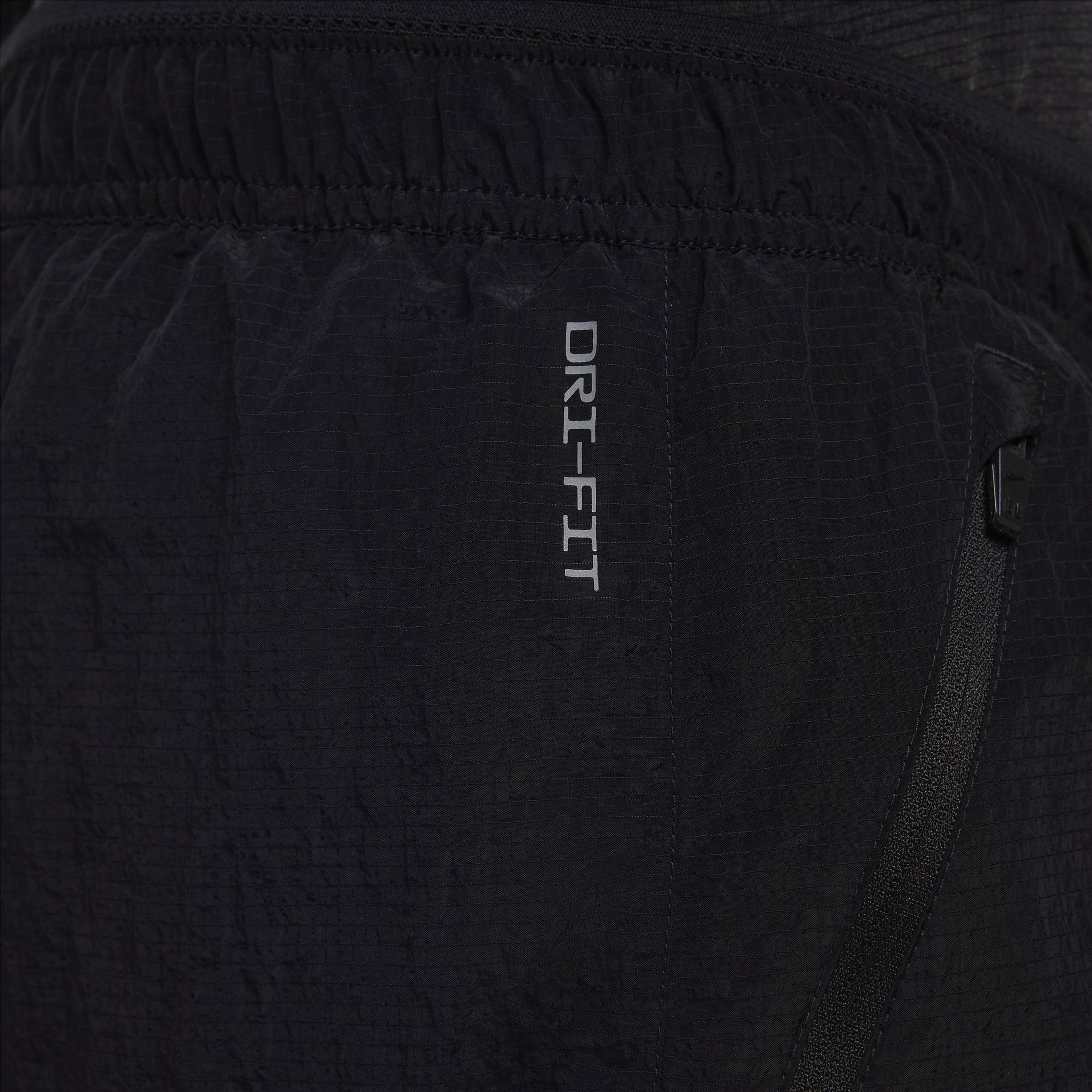 Nike Stride Running Division Dri-Fit Erkek Siyah Koşu Şortu