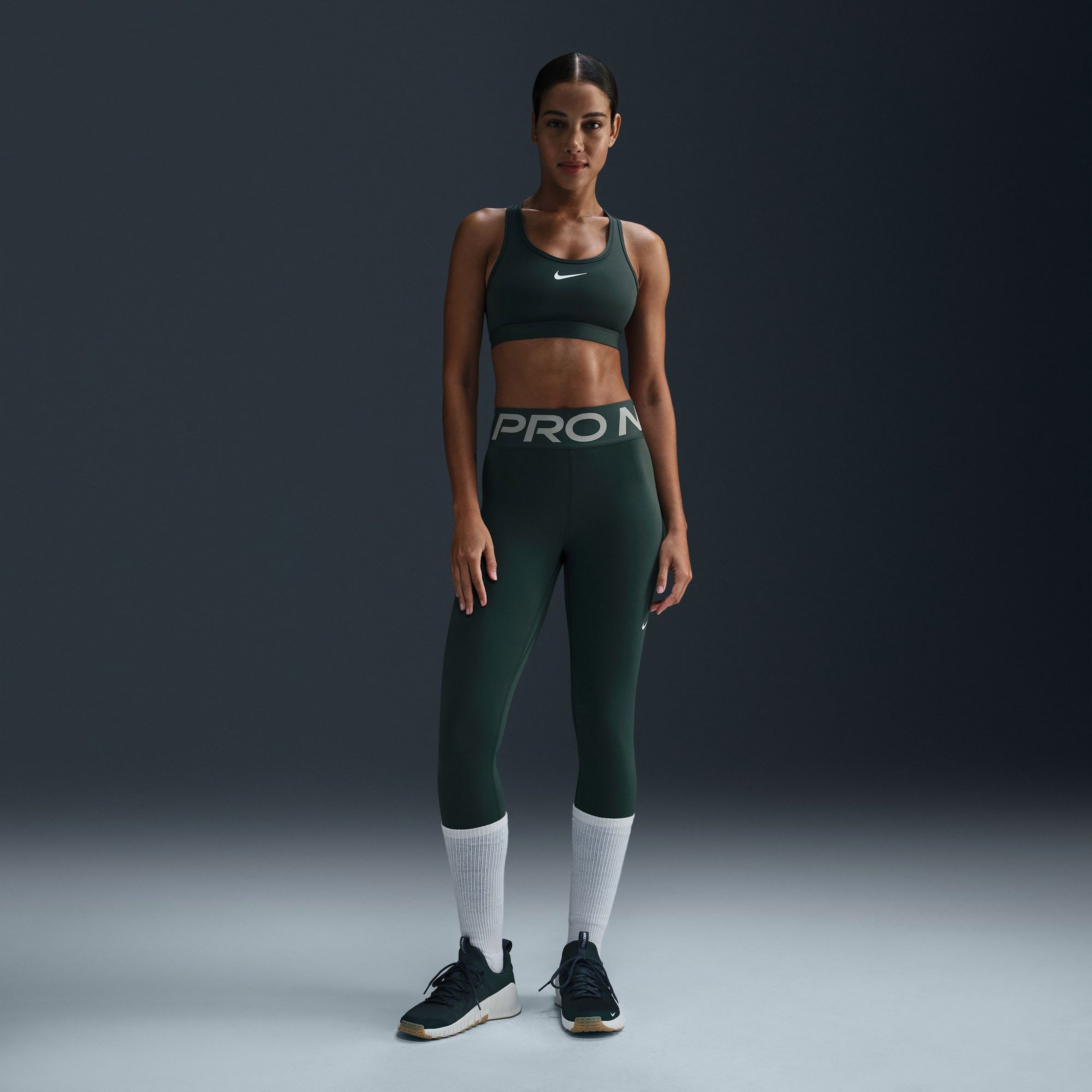 Nike Pro Sculpt Kadın Yeşil Antrenman Taytı