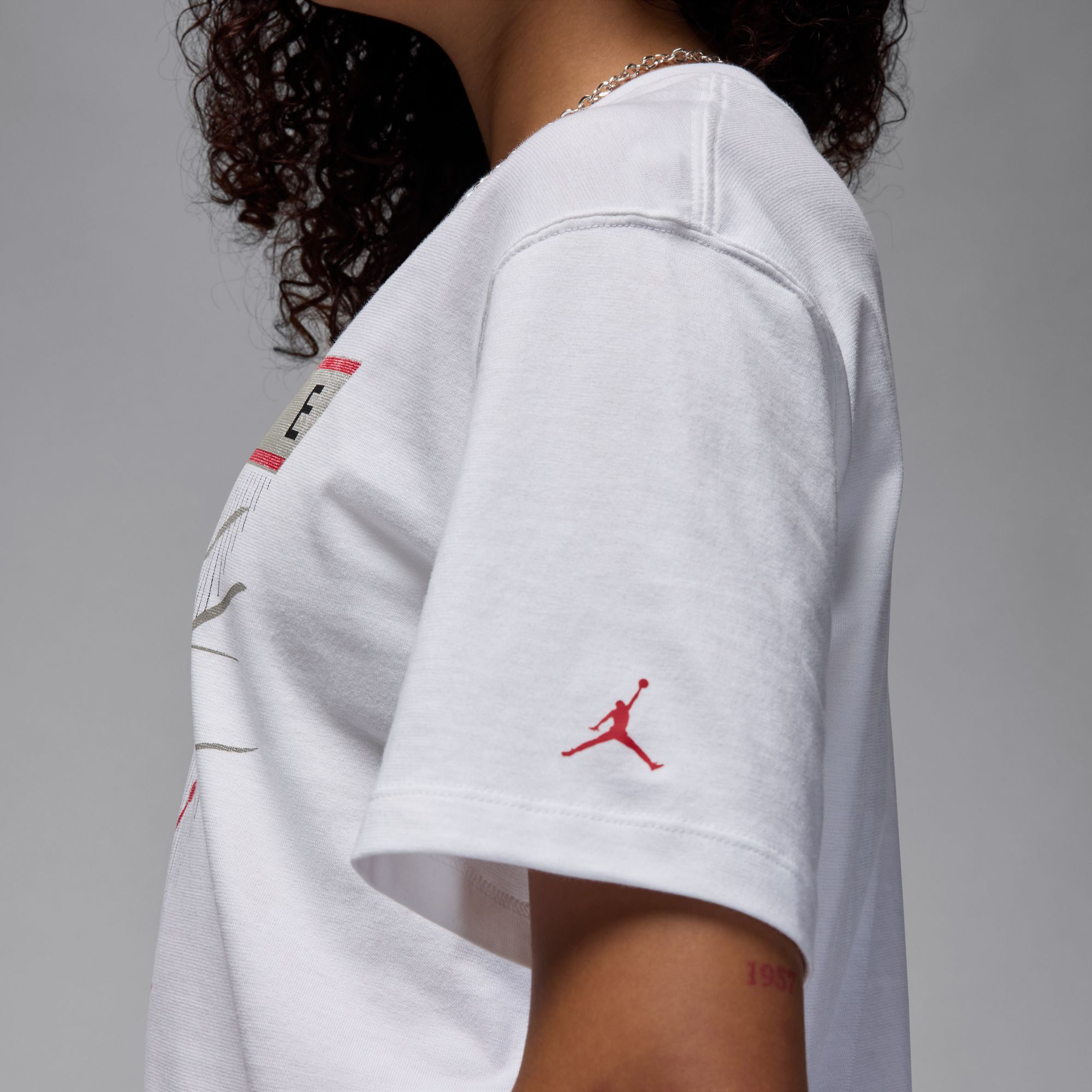 Jordan Flight Heritage Graphics Kadın Kahverengi Günlük T-Shirt