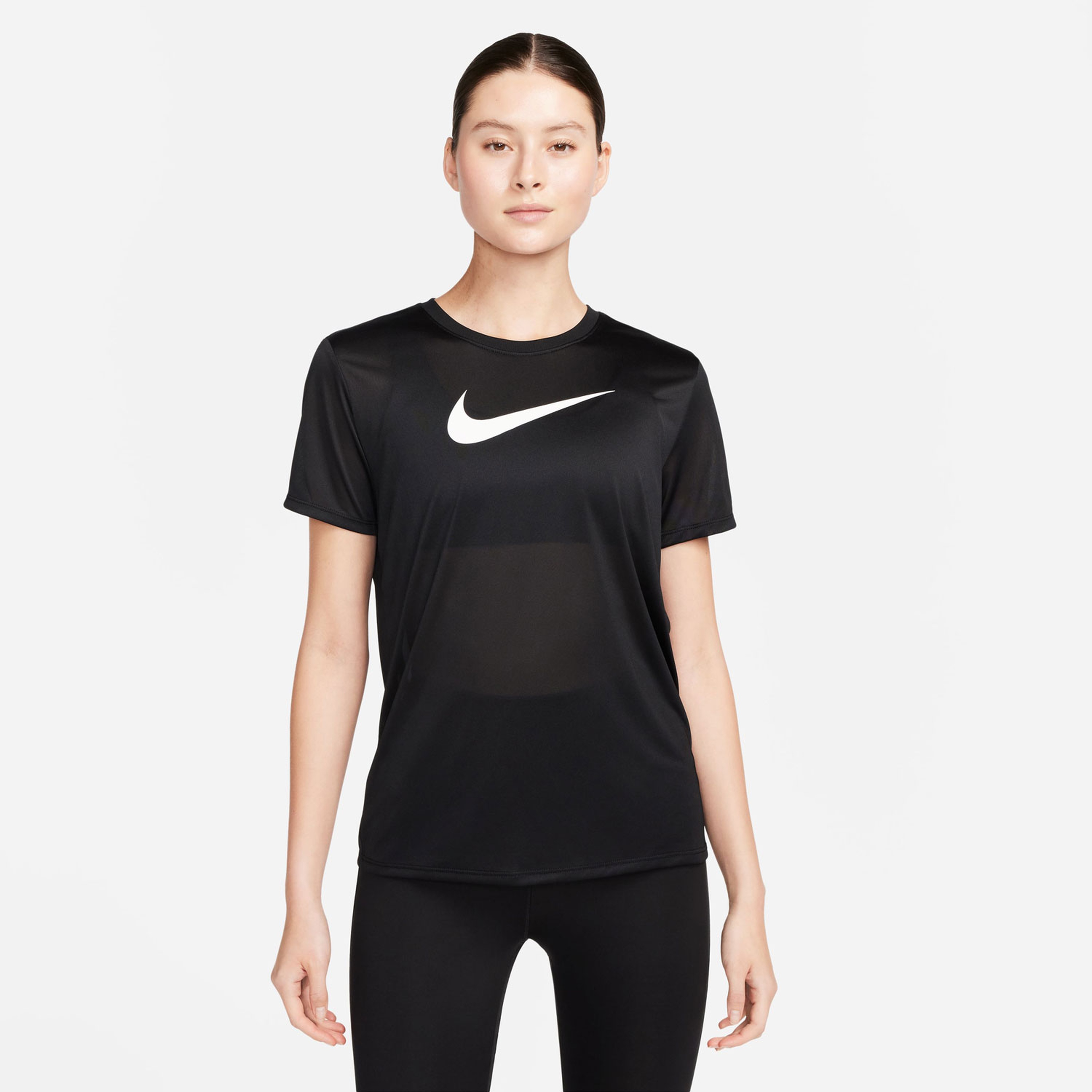Nike Dri Fit Graphic Kadın Siyah Günlük T-Shirt