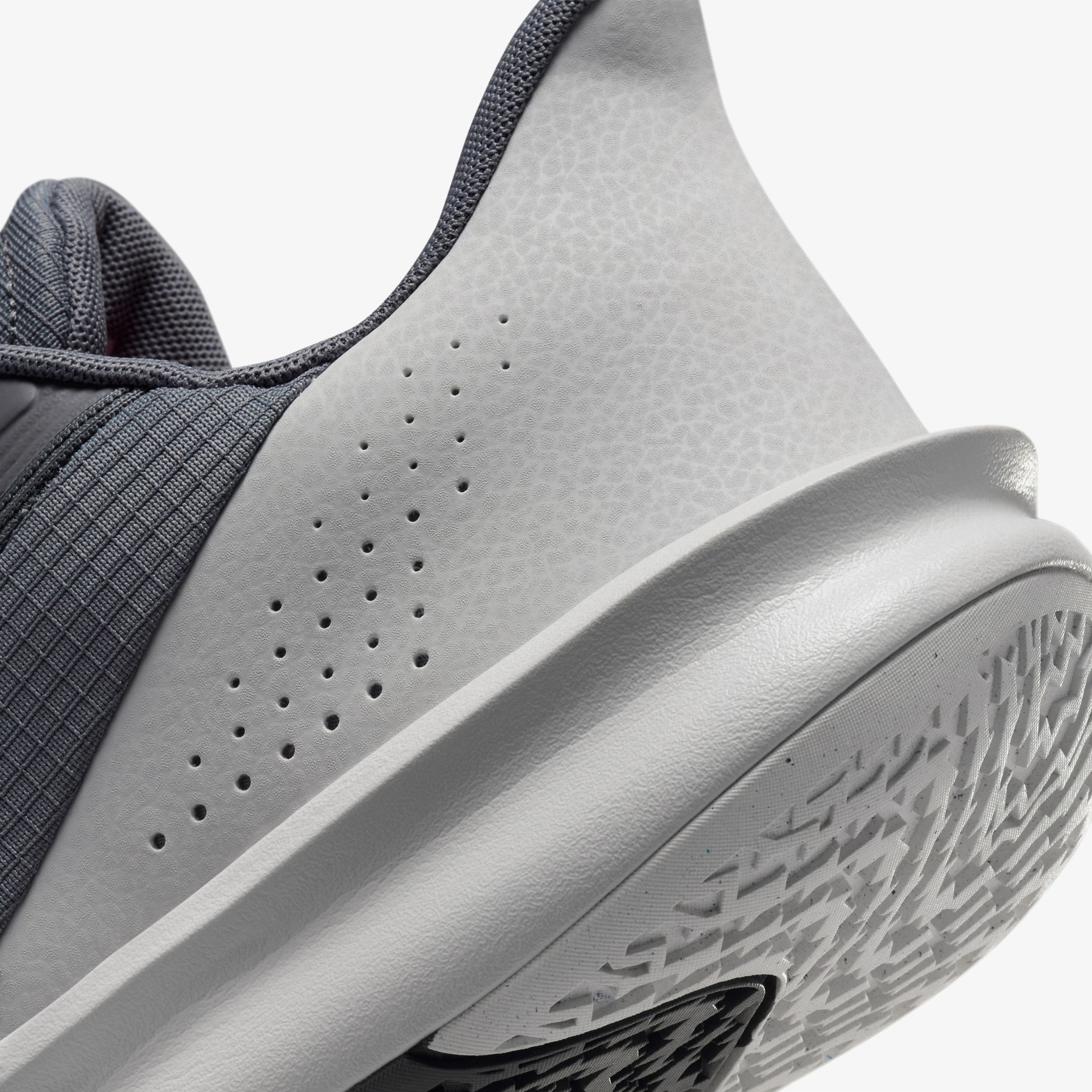 Nike Precision 7 Erkek Gri Basketbol Ayakkabısı