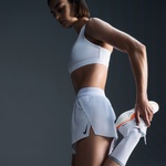 Nike Kadın Beyaz Şort