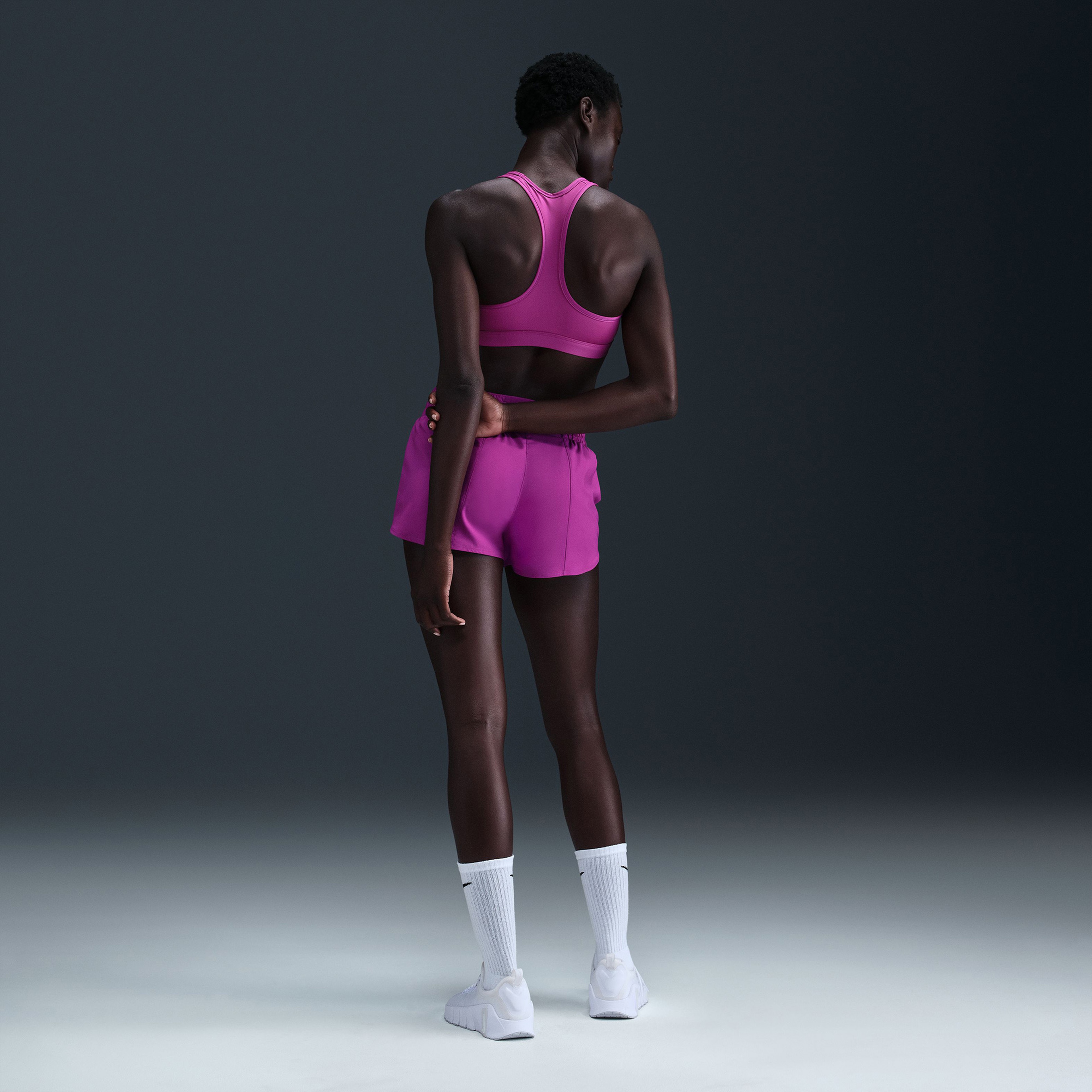 Nike Swoosh Medium Support Kadın Mor Antrenman Bra