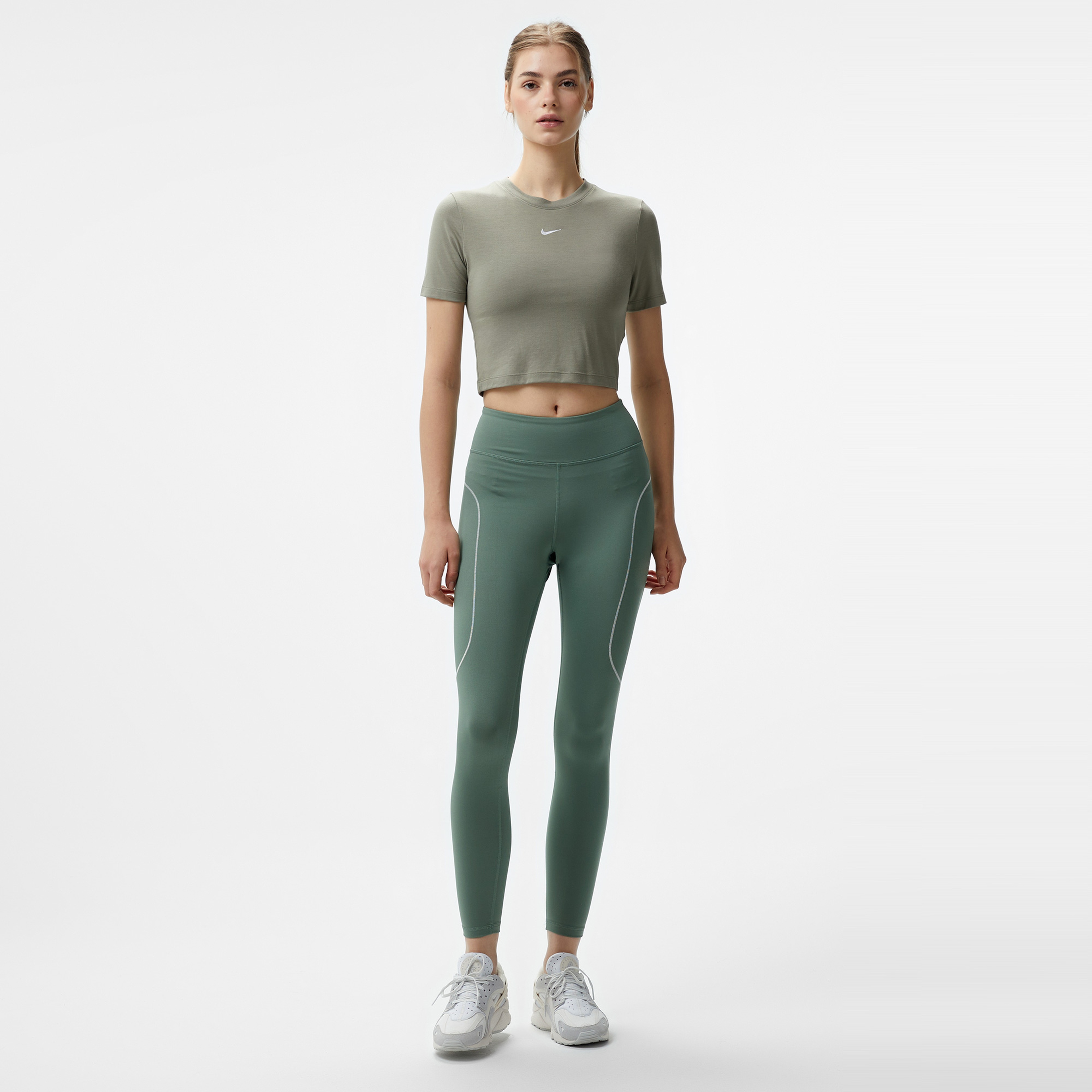 Nike Kadın Yeşil T-Shirt