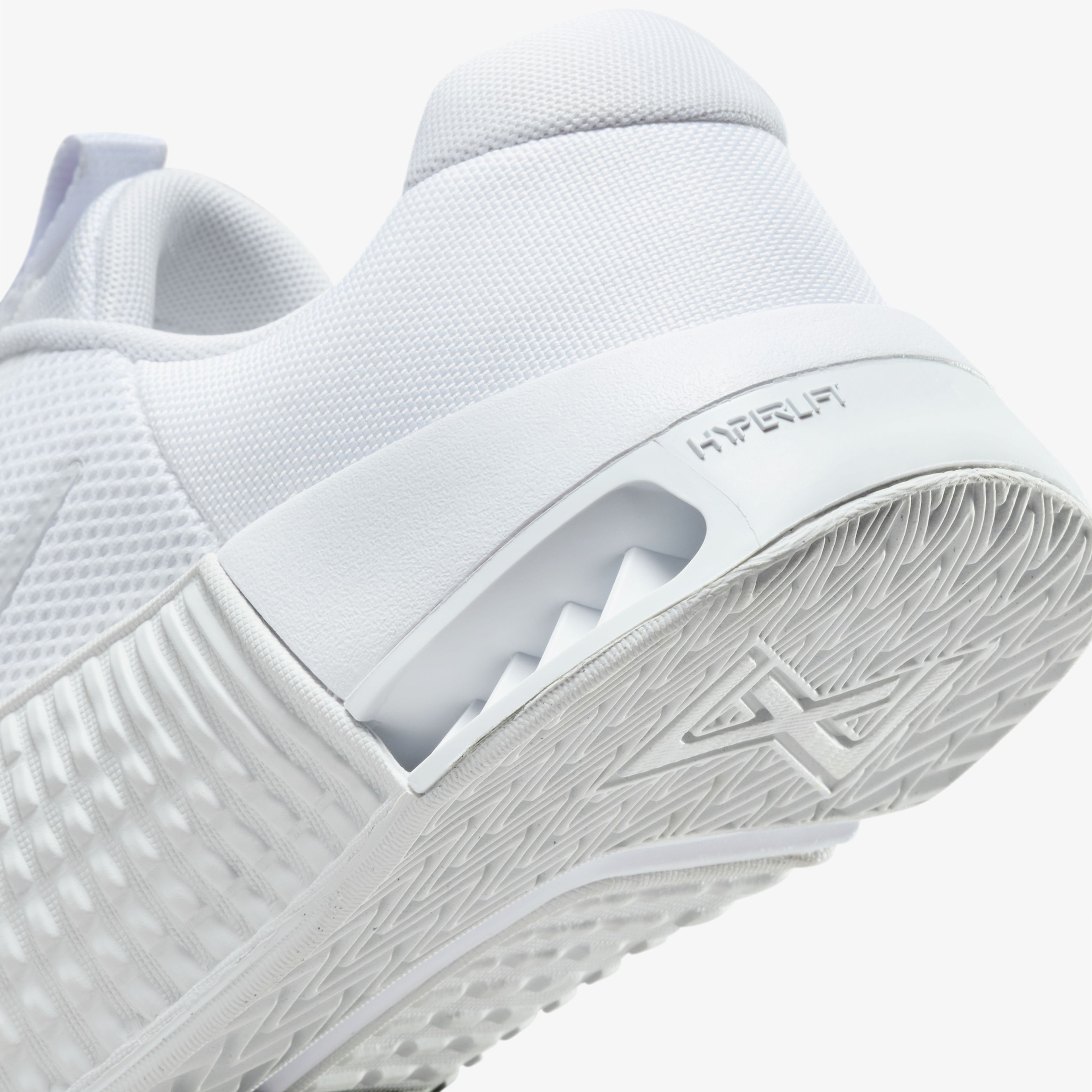 Nike Erkek Beyaz Antrenman Ayakkabısı