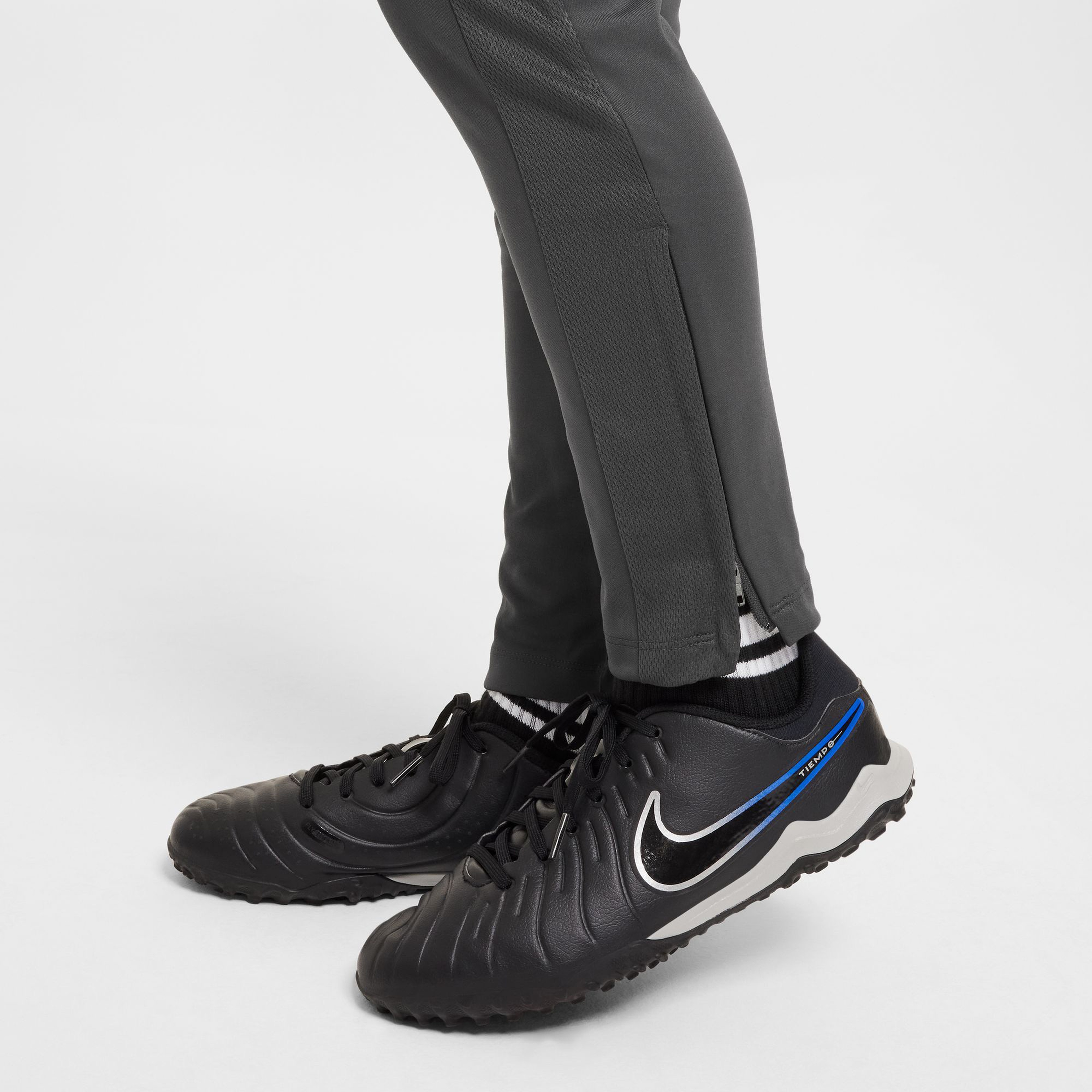 Nike Dri-Fit 23 Academy Çocuk Gri Futbol Eşofman Altı