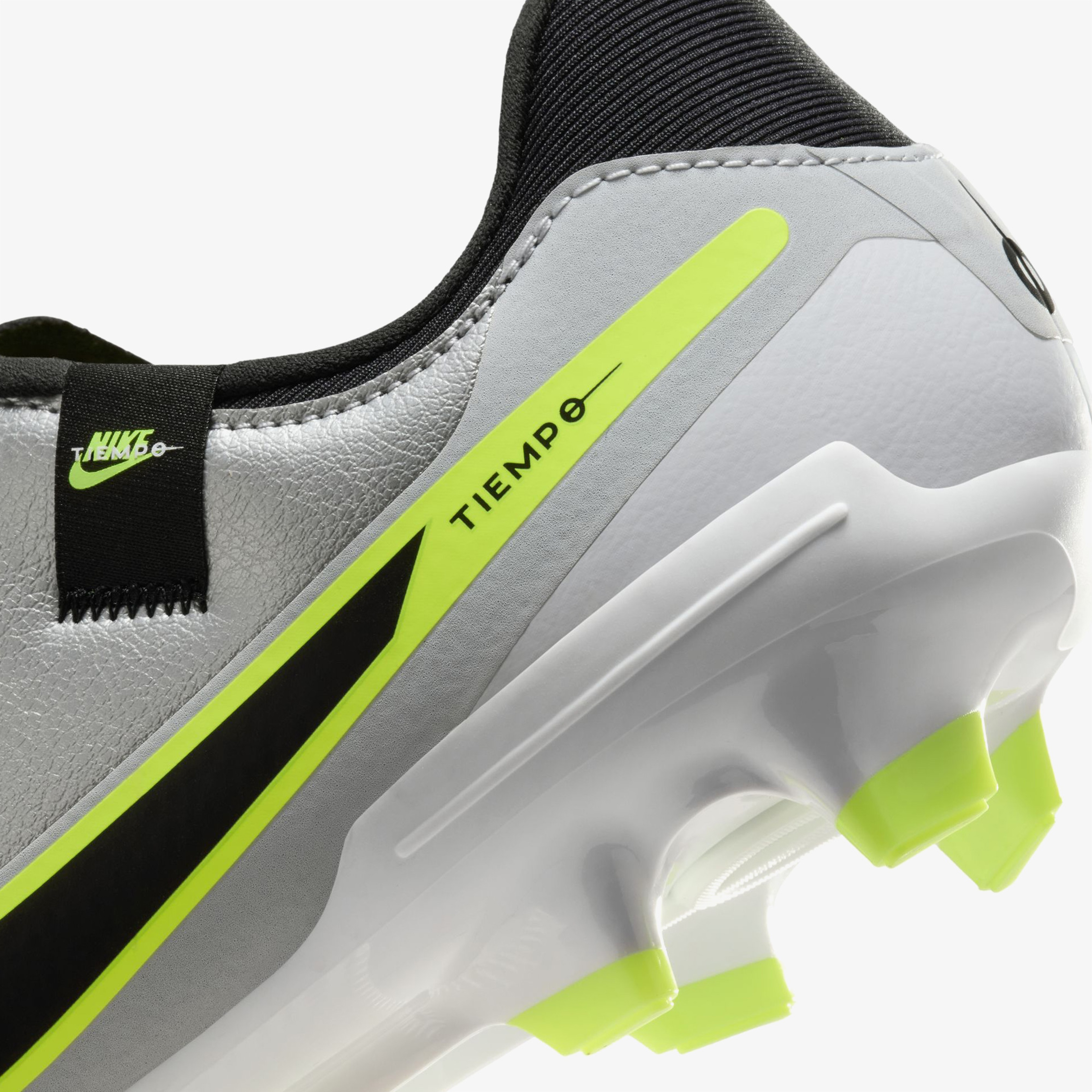 Nike Legend 10 Academy Fg Erkek Gri Çim Saha Kramponu