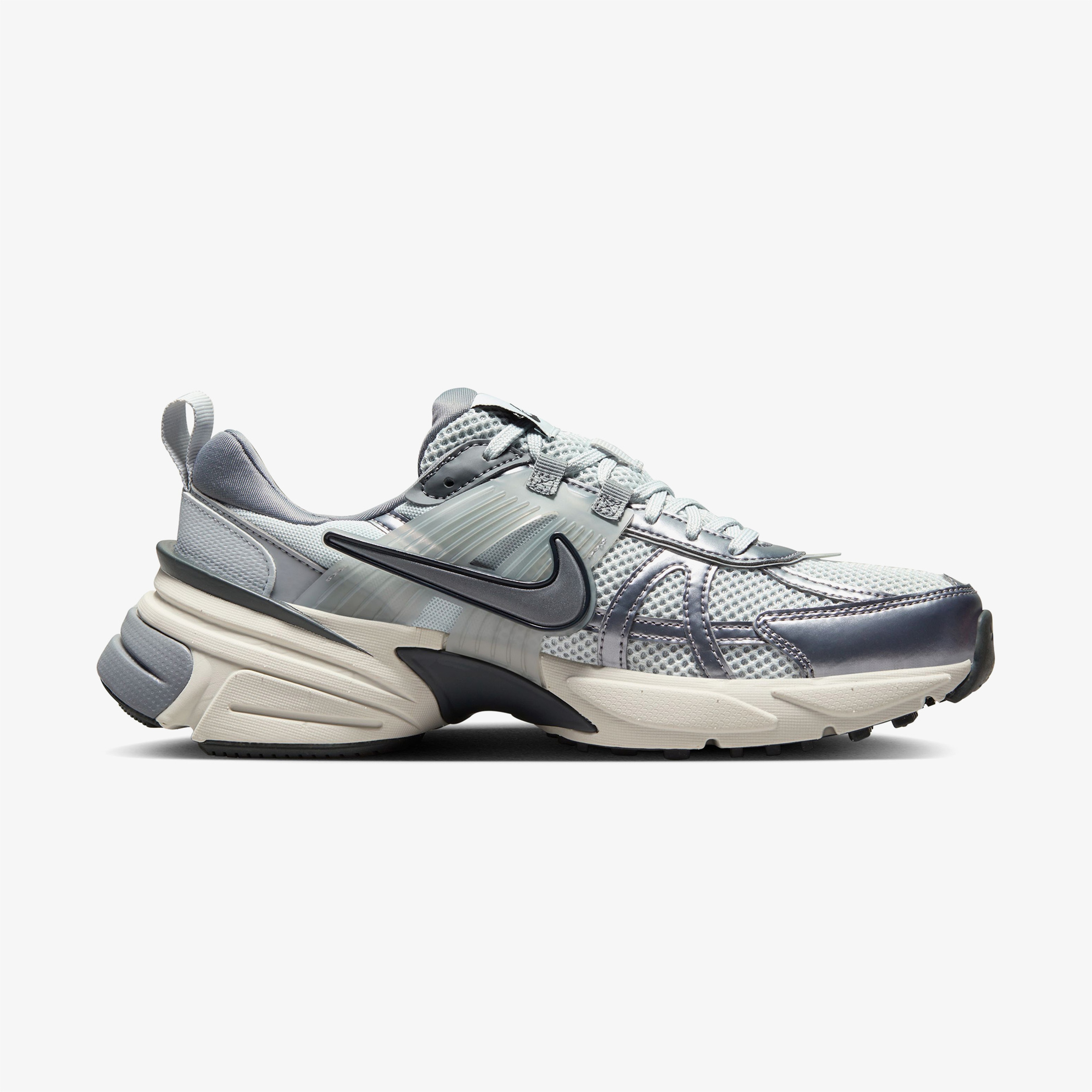 Nike V2K Run Unisex Gri Spor Ayakkabı