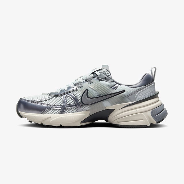 Nike V2K Run Unisex Gri Spor Ayakkabı - Görsel 5