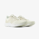 New Balance Arishi Kadın Bej Koşu Ayakkabısı