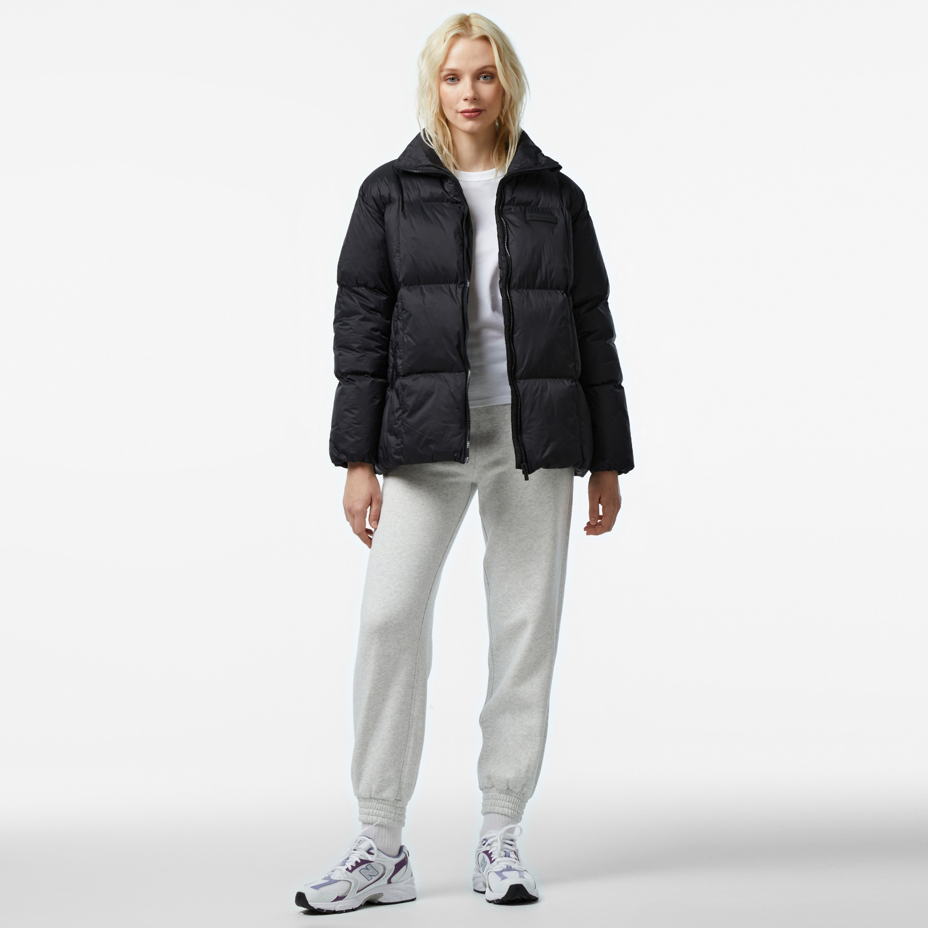 New Balance WNJ3425 Lifestyle Kadın Siyah Ceket