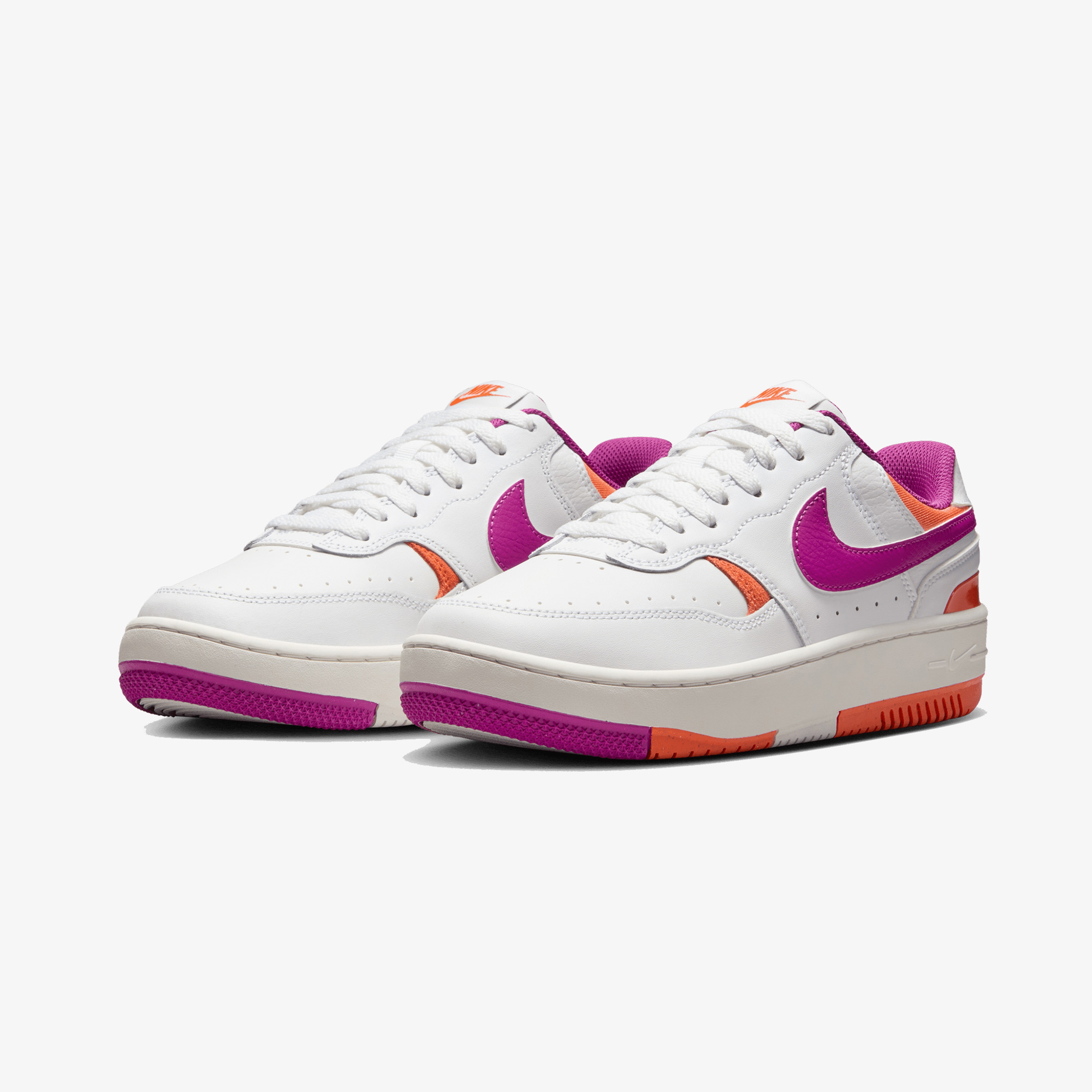 Nike Gamma Force Kadın Beyaz Sneaker