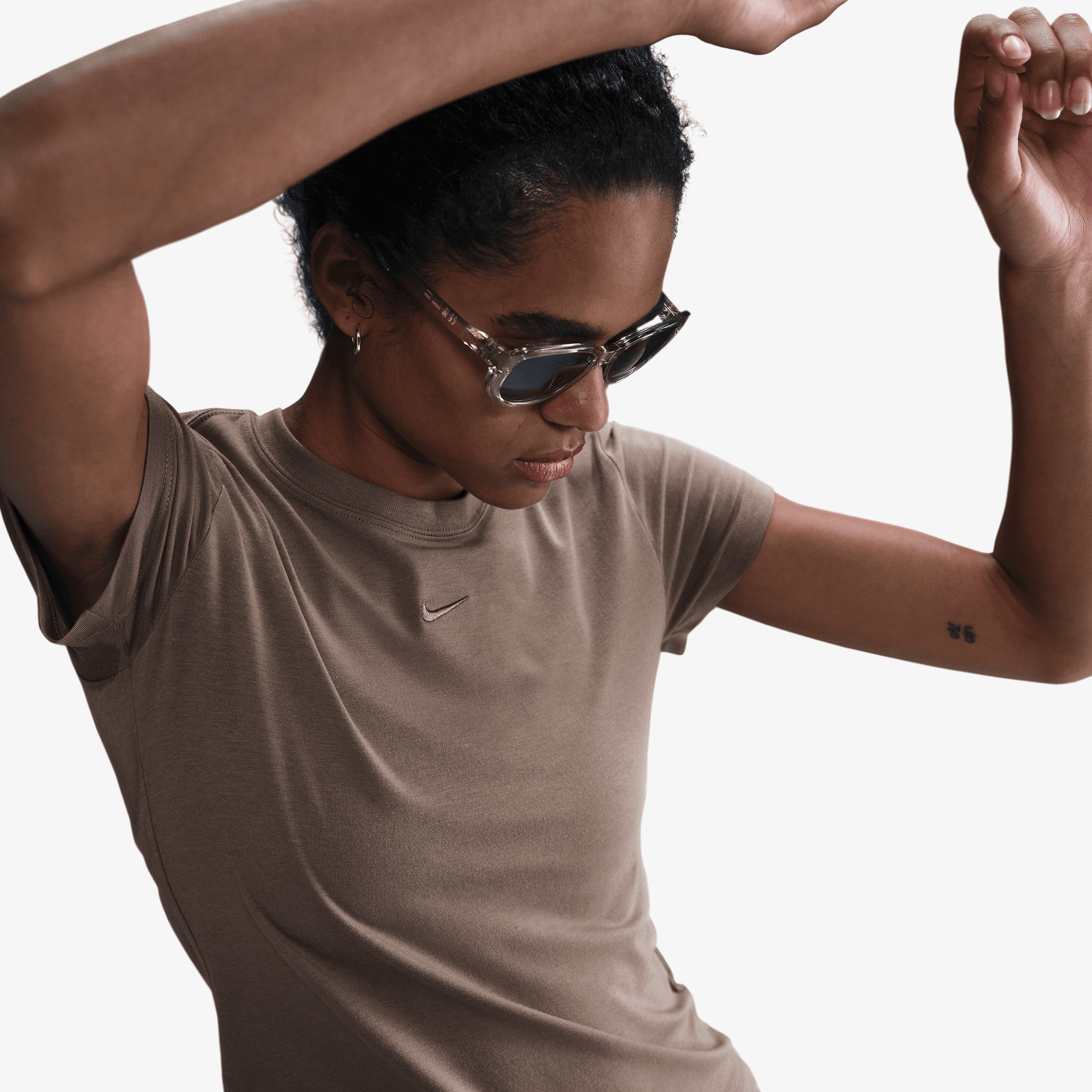 Nike Sportswear Chill Knit Kadın Kahverengi T-Shirt