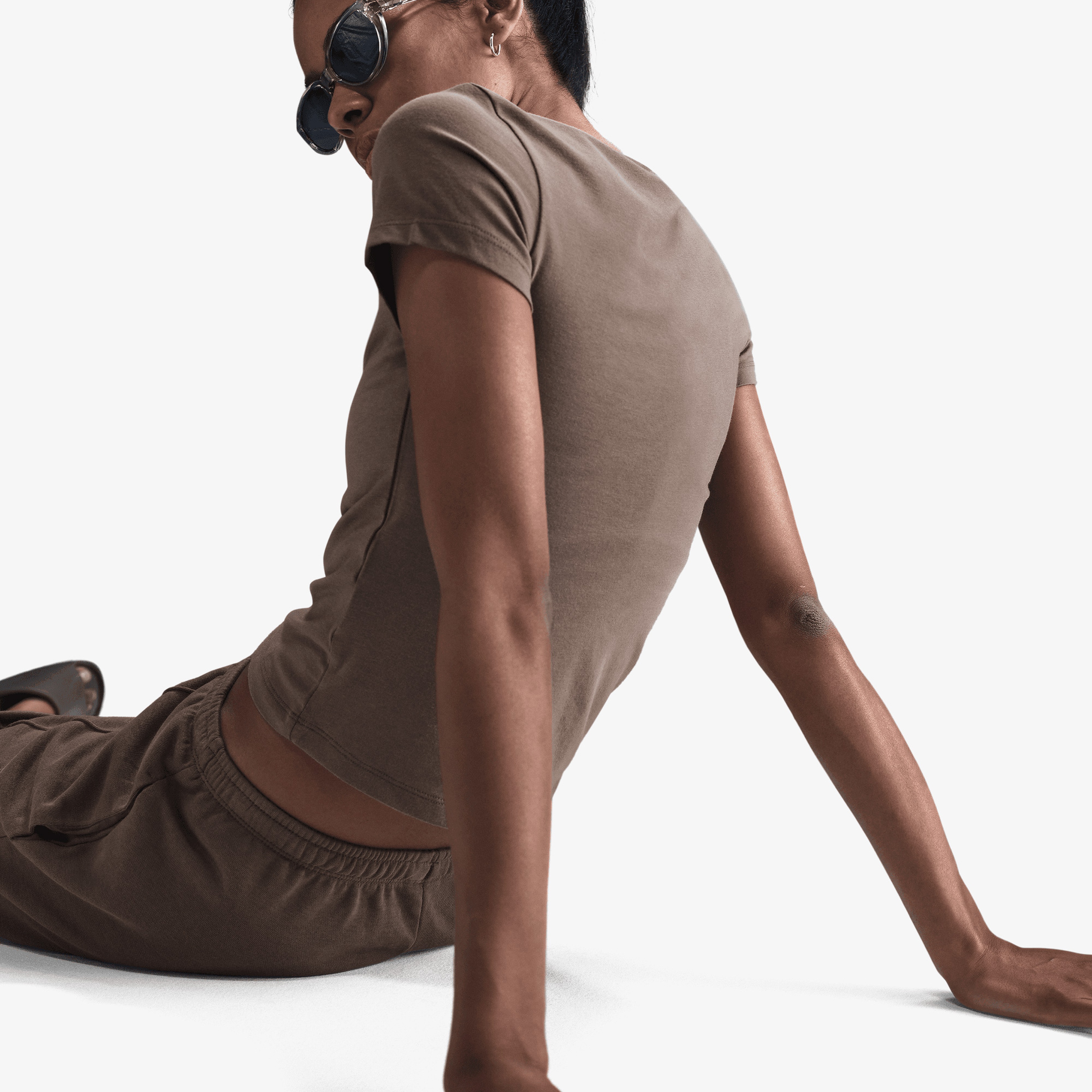 Nike Sportswear Chill Knit Kadın Kahverengi T-Shirt