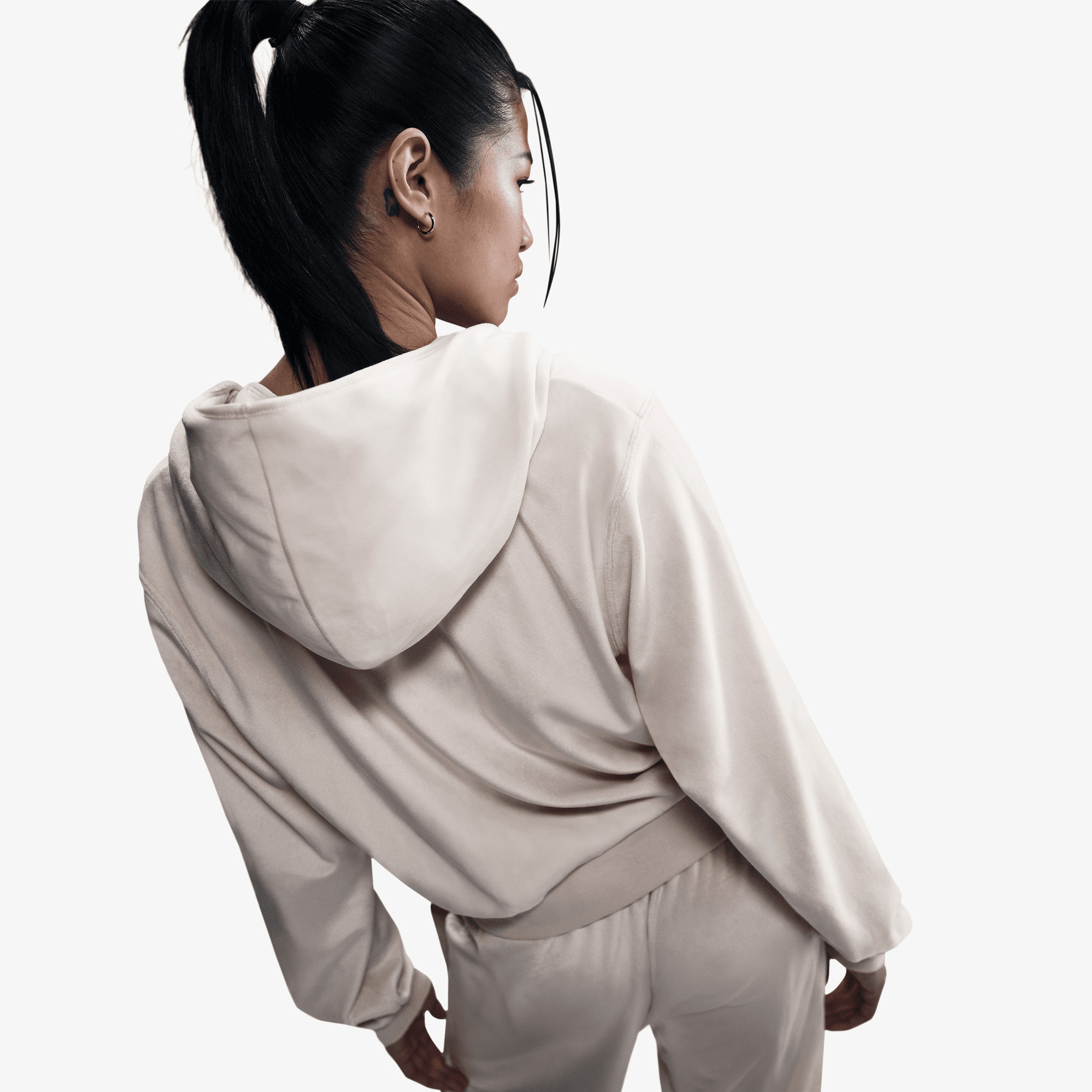 Nike Sportswear Chill Velour Kadın Beyaz Sweatshirt