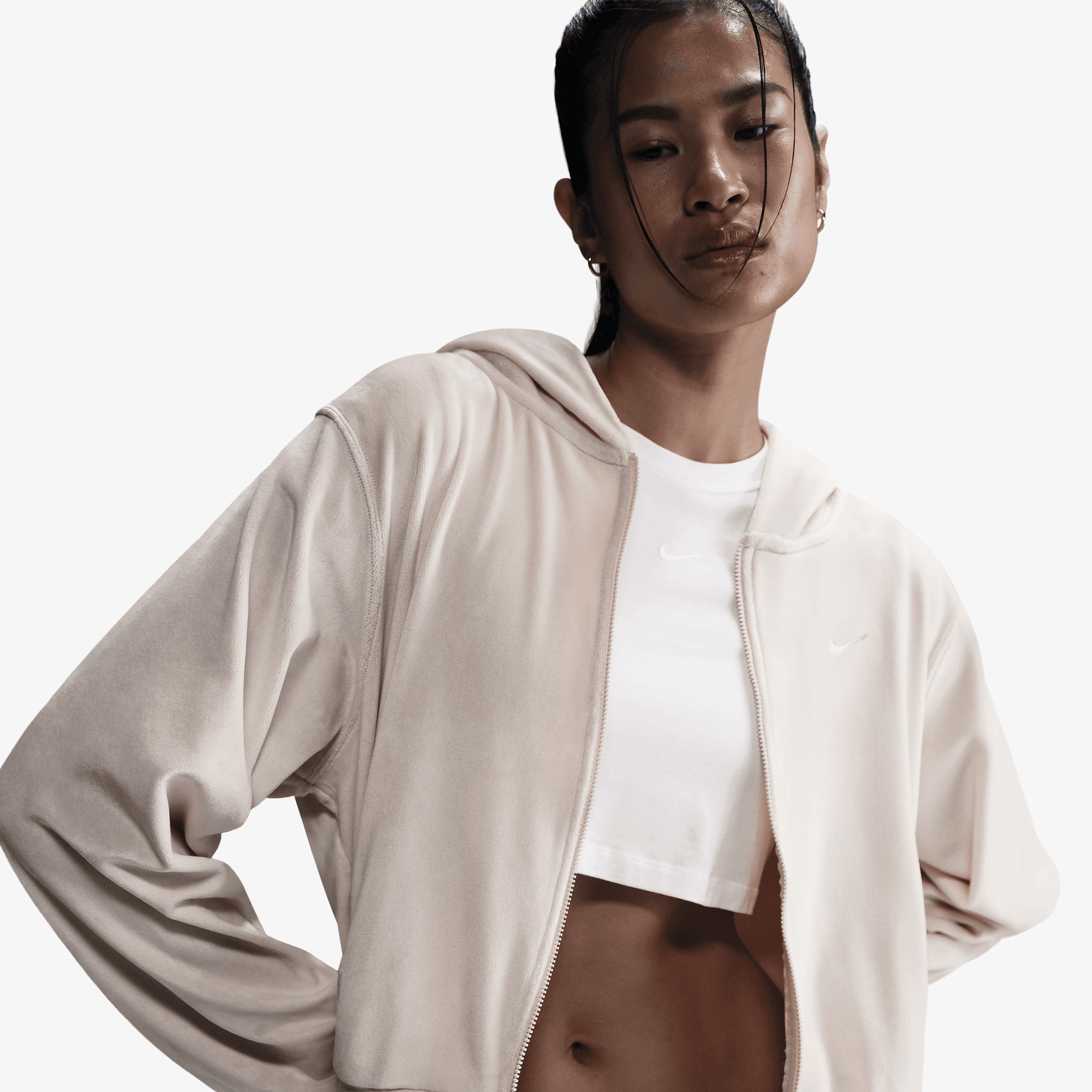 Nike Sportswear Chill Velour Kadın Beyaz Sweatshirt