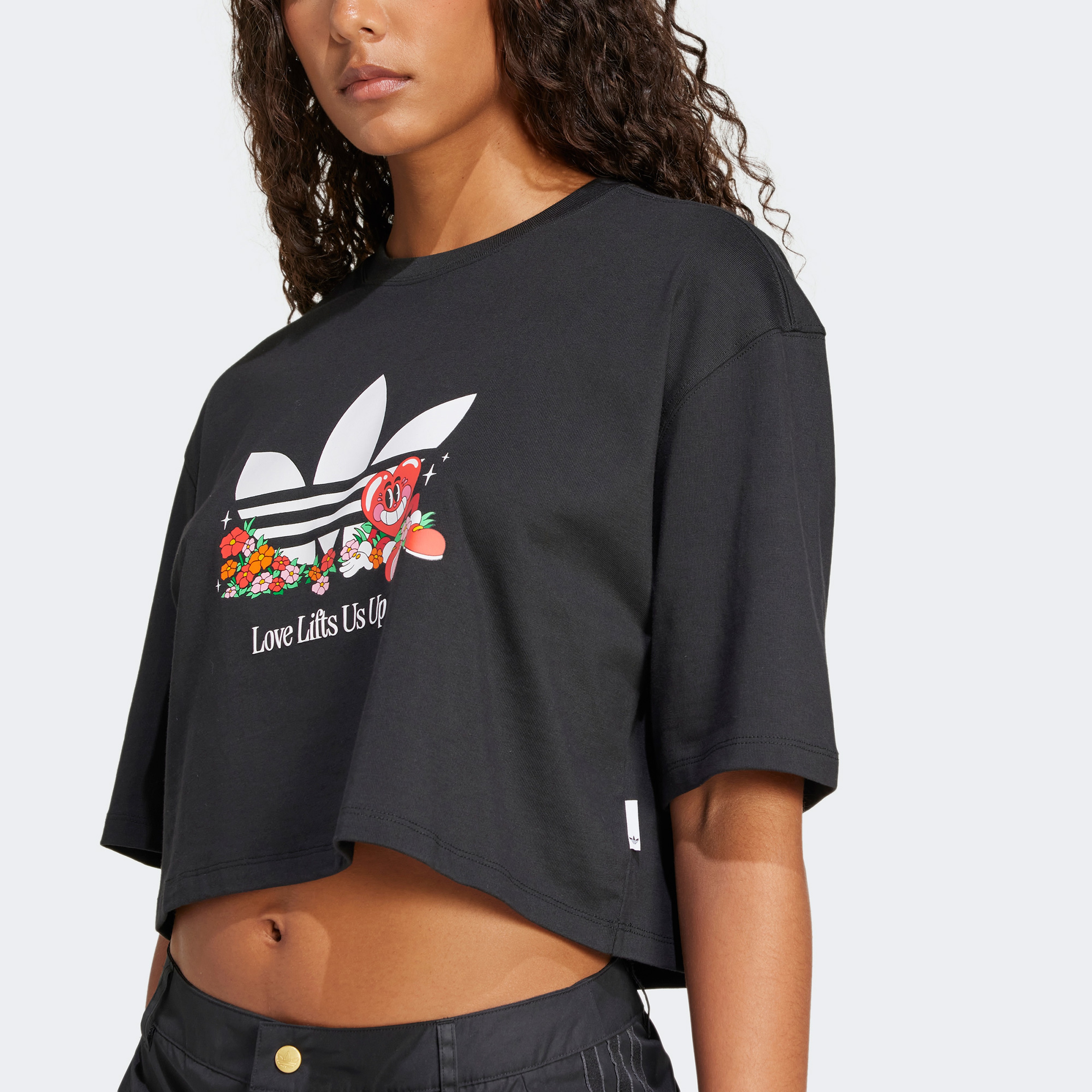 adidas Love Lift Us Up Kadın Siyah Crop T-Shirt