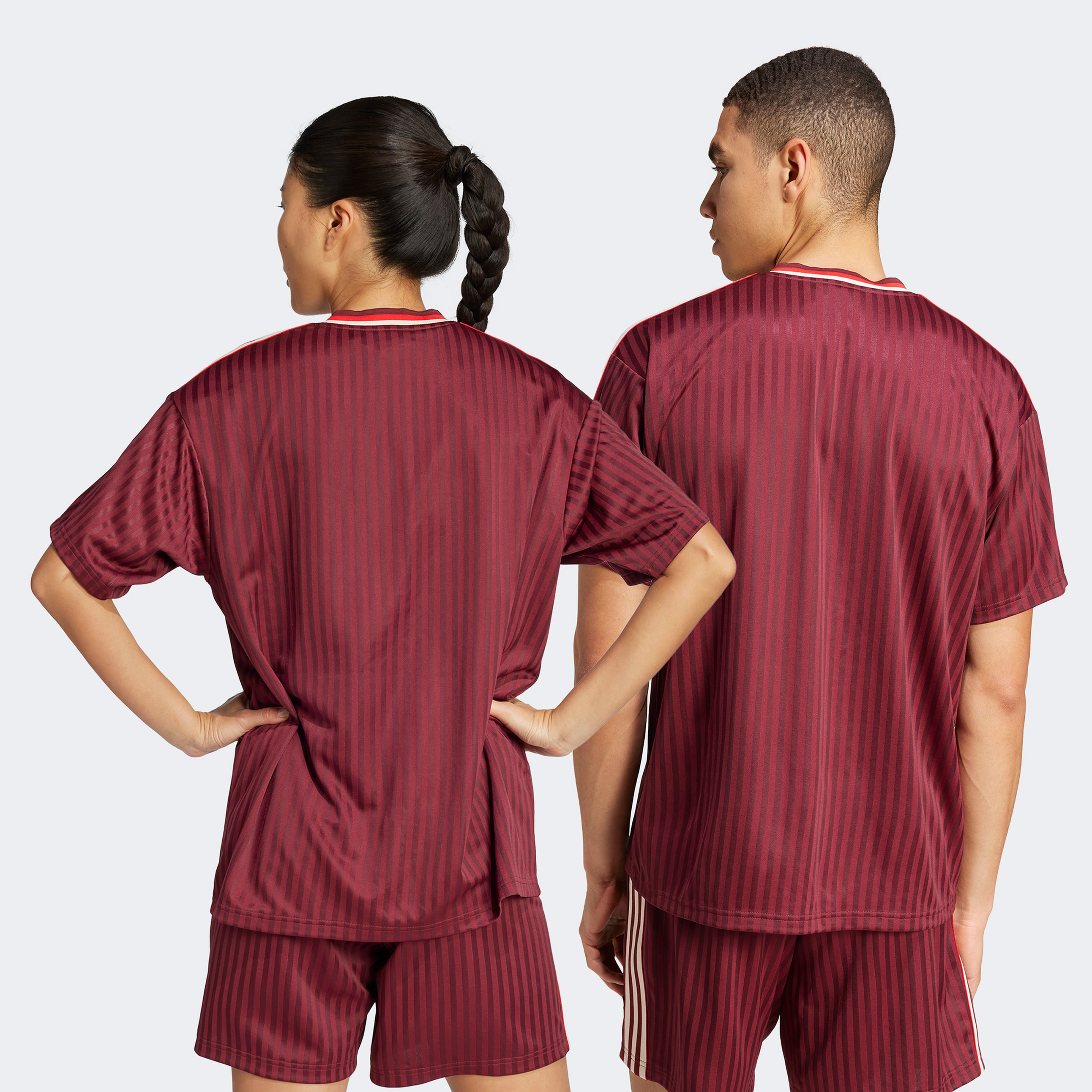 adidas Bayern Munich Erkek Kırmızı Futbol Forması