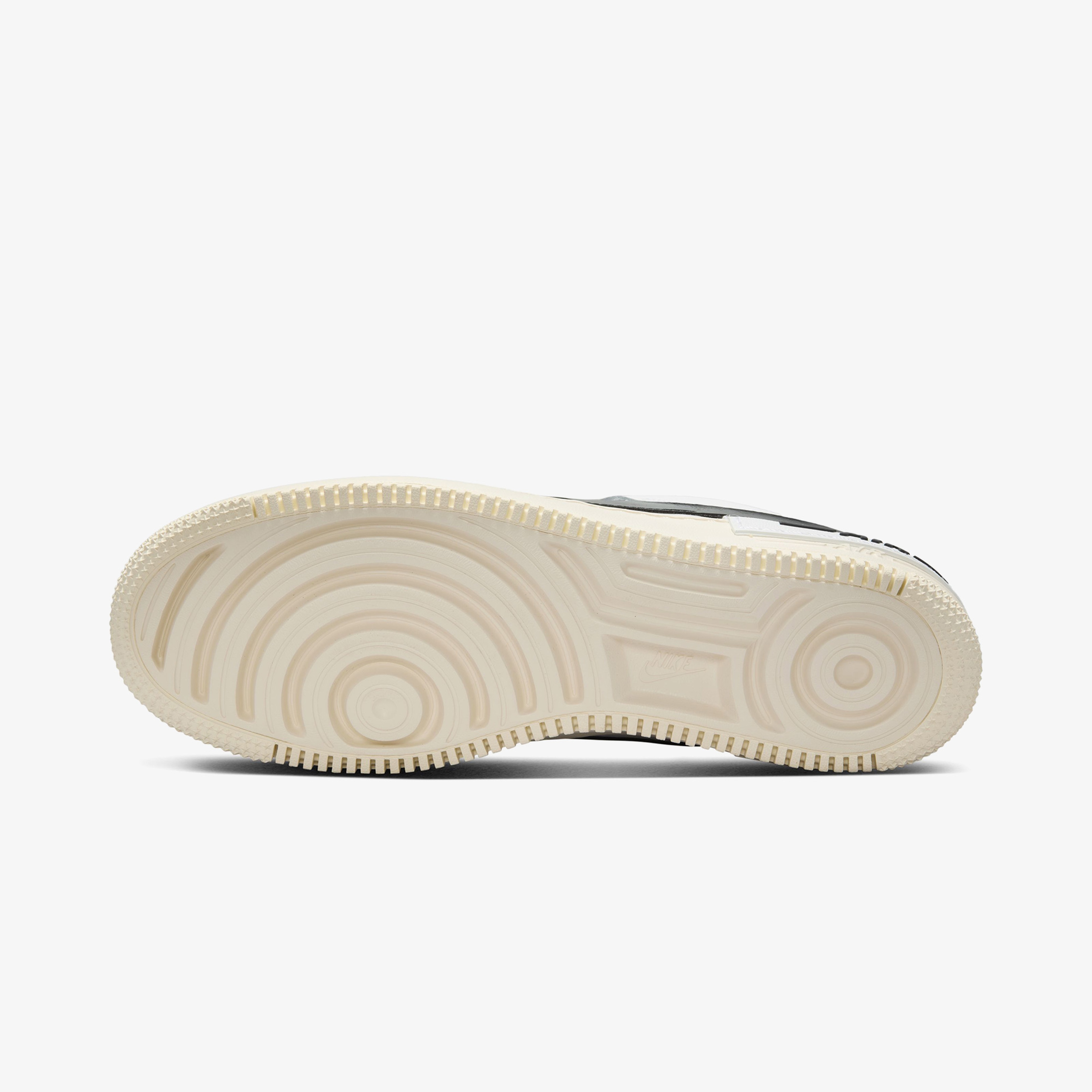 Nike Gamma Force Kadın Beyaz/Siyah Sneaker