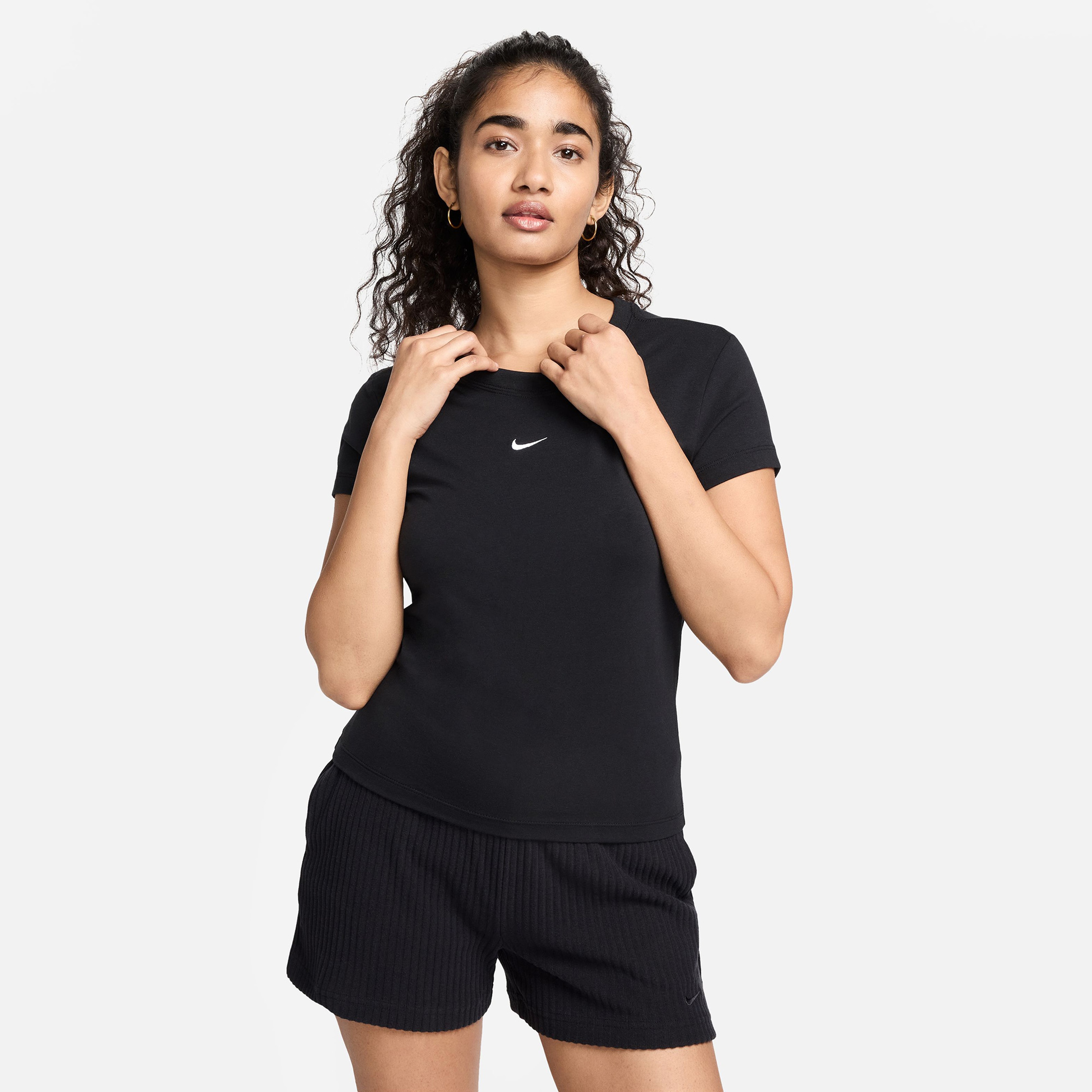 Nike Sportswear Chill Knit Kadın Siyah T-Shirt