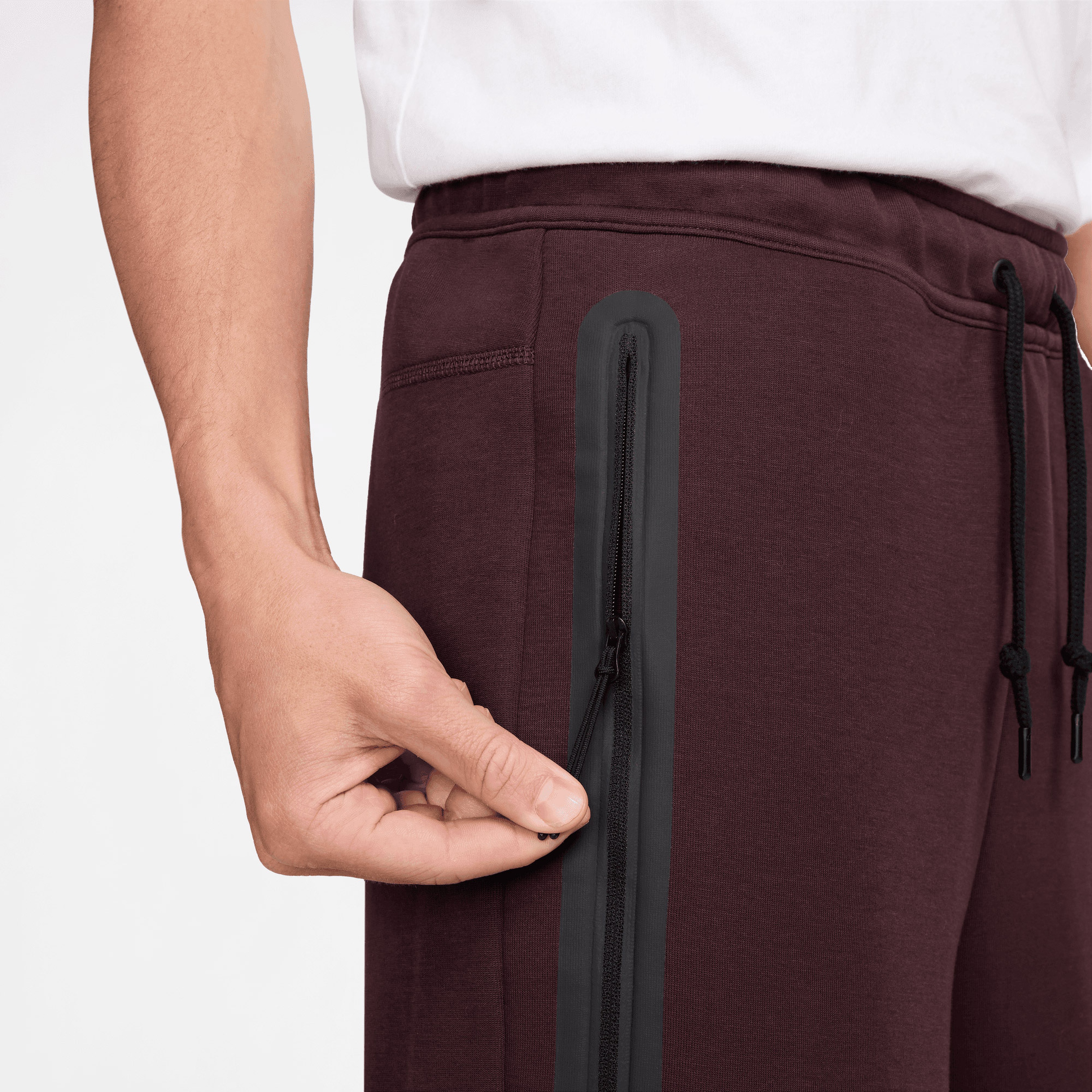 Nike Tech Fleece Erkek Bordo Şort