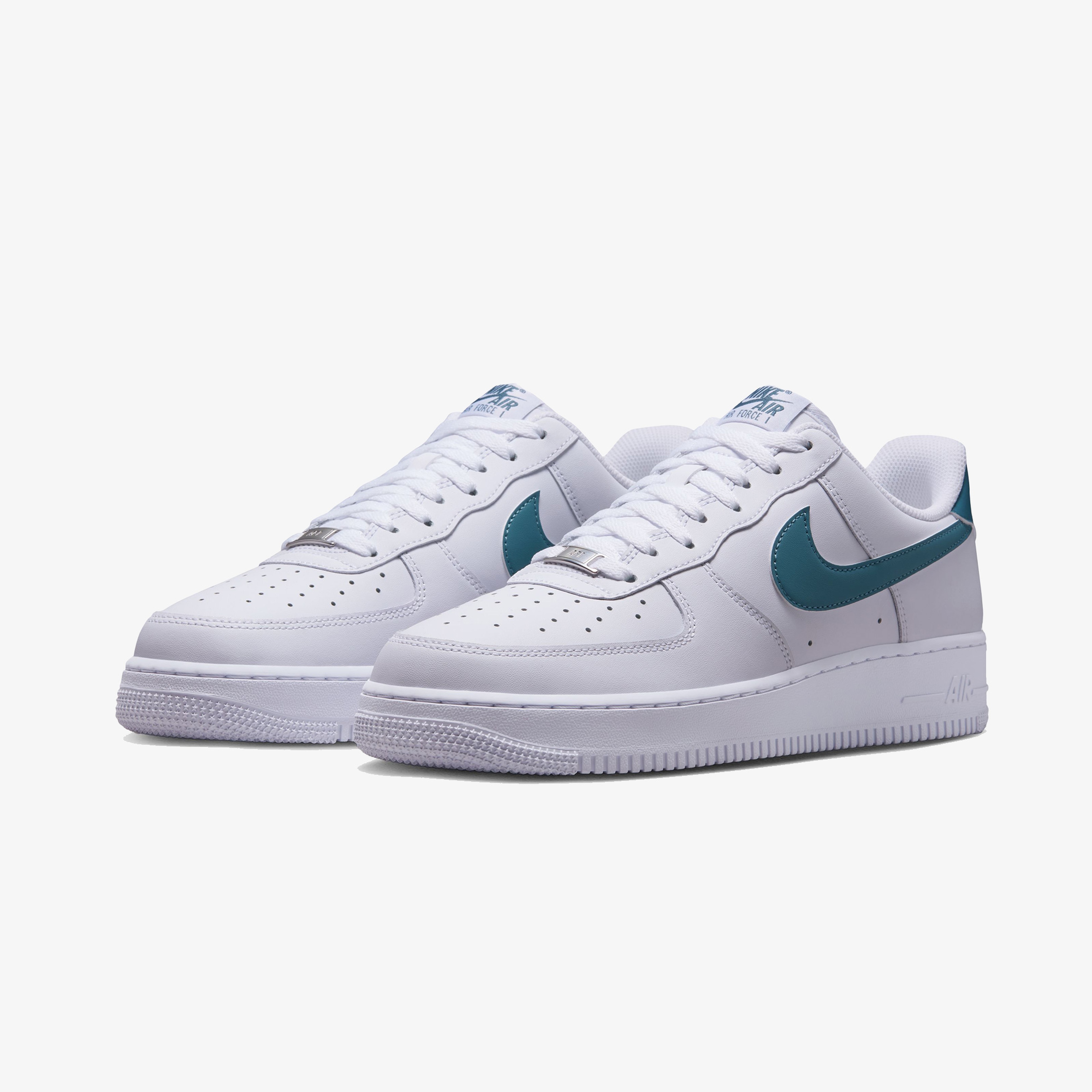 Nike Air Force 1 '07 Erkek Beyaz Sneaker