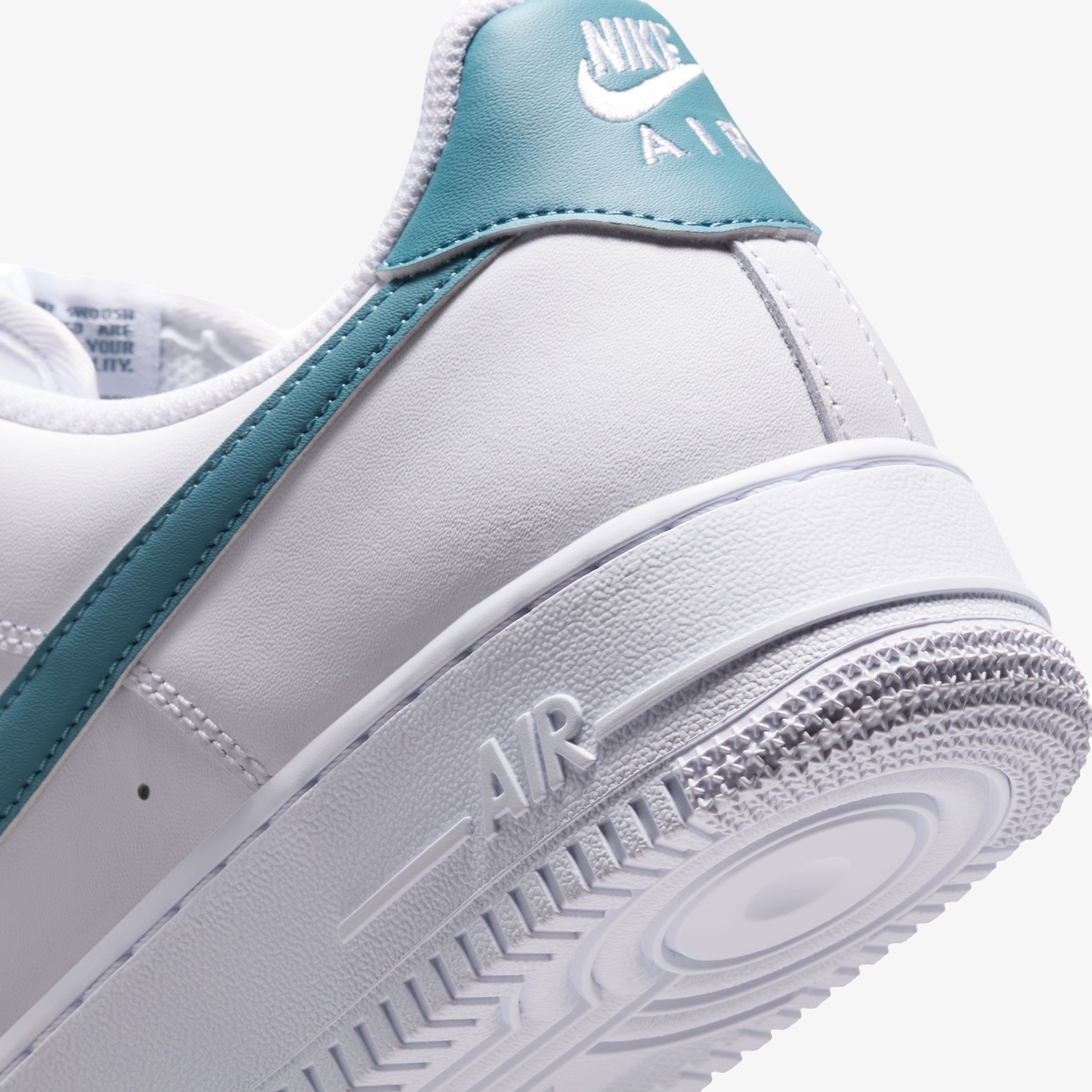 Nike Air Force 1 '07 Erkek Beyaz Sneaker