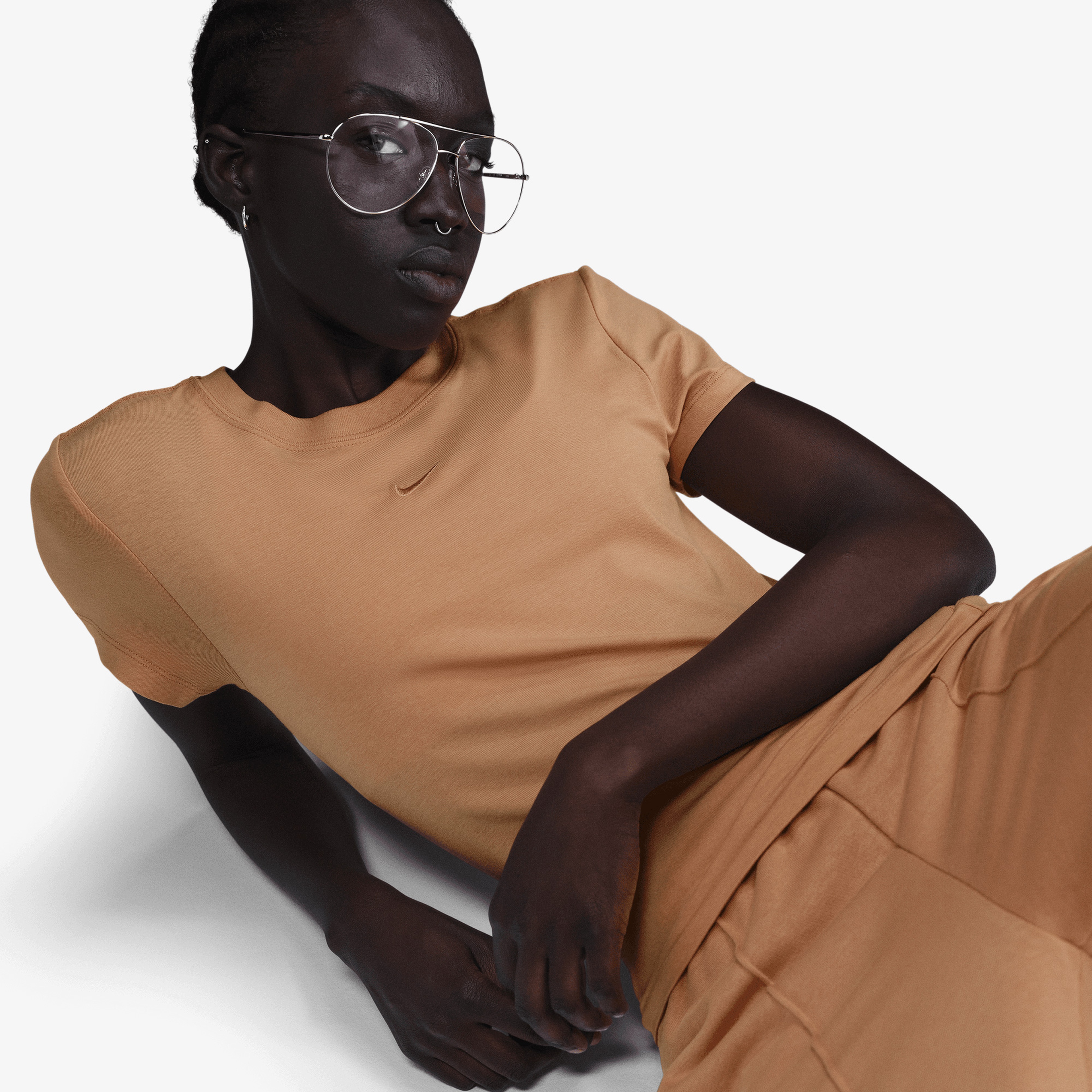 Nike Sportswear Chill Knit Kadın Turuncu T-Shirt