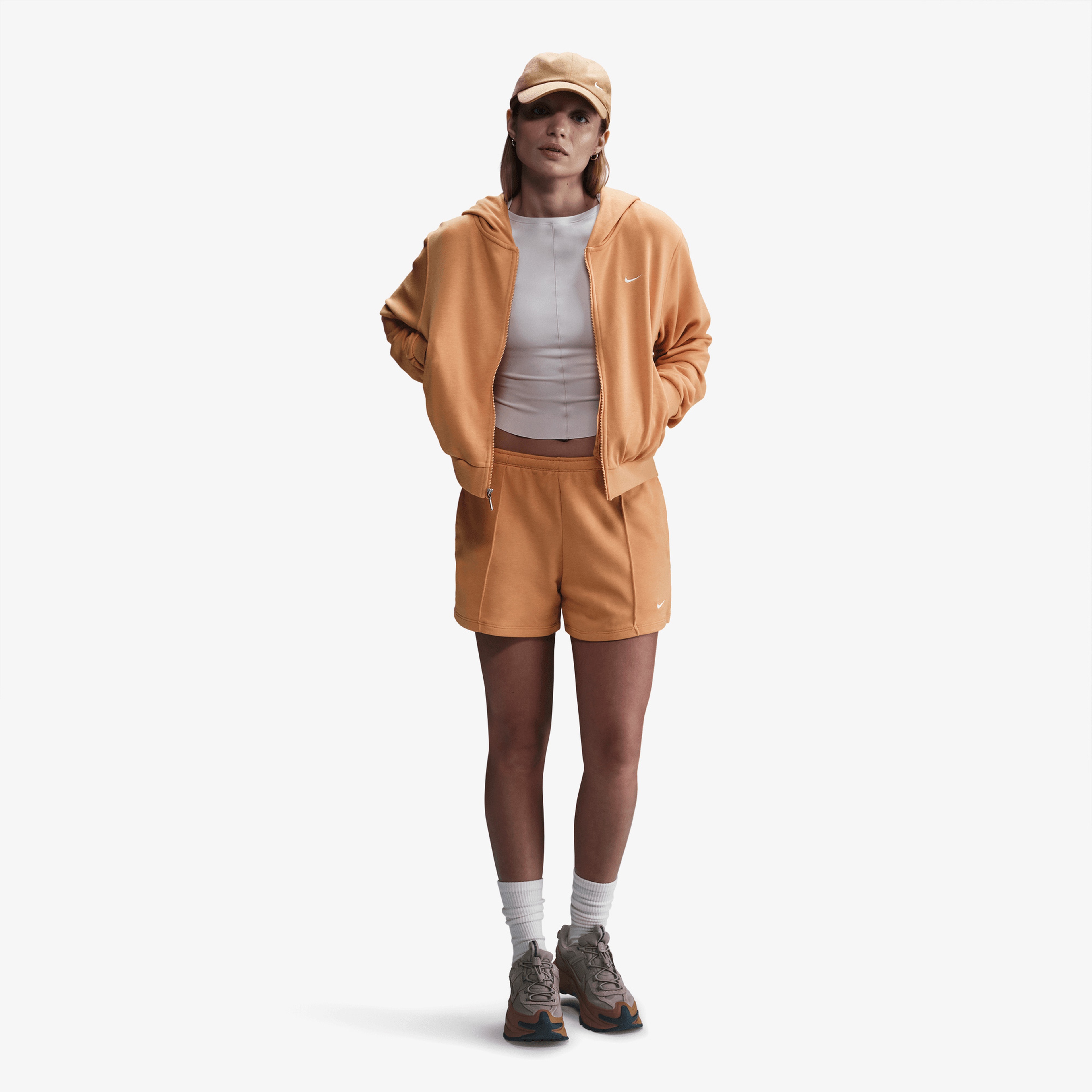 Nike Sportswear Chill Terry Normal Belli Kadın Turuncu Şort