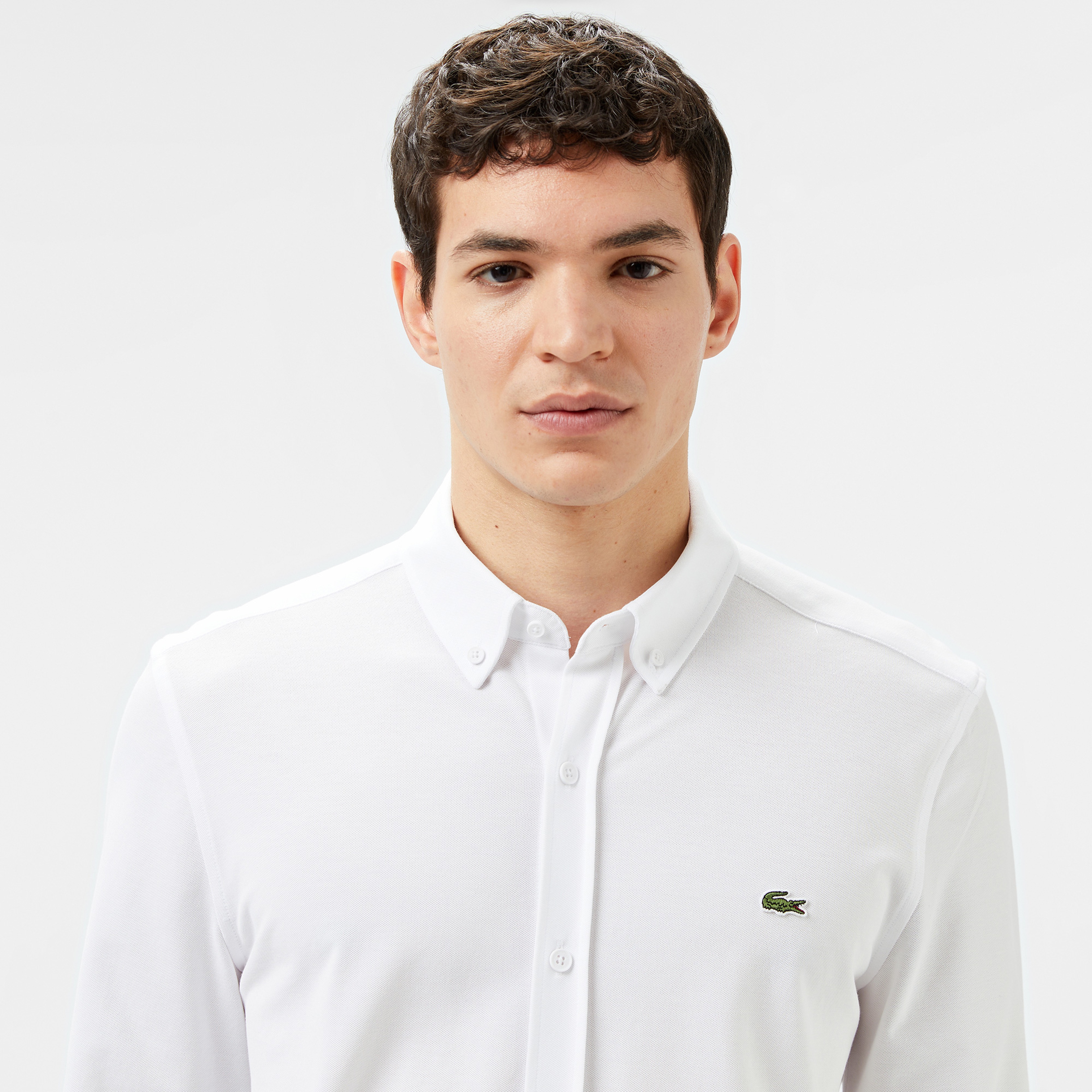 Erkek Slim Fit Düğmeli Yaka Beyaz Gömlek