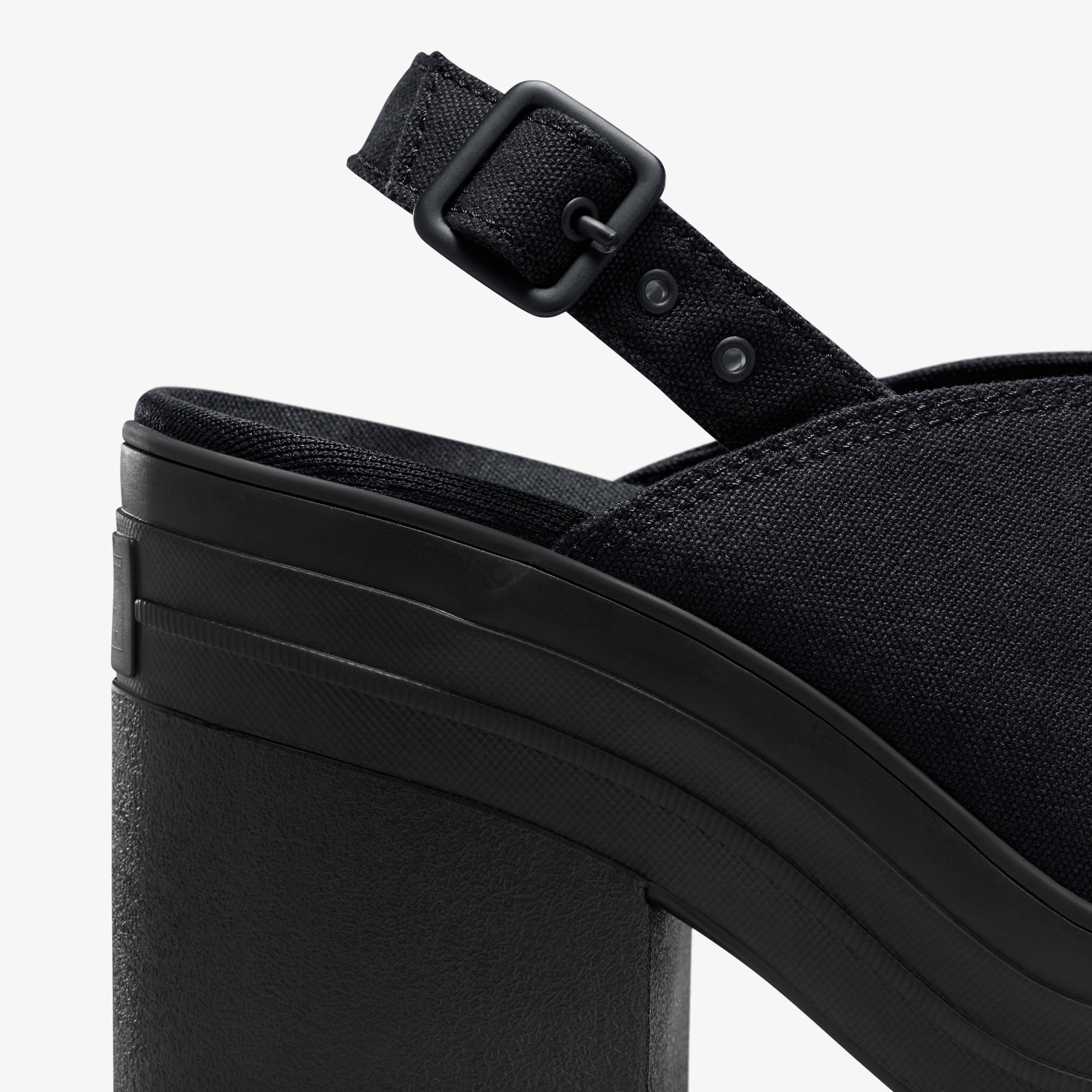 Converse Chuck 70 De Luxe Heel Unisex Siyah Platform Sandalet