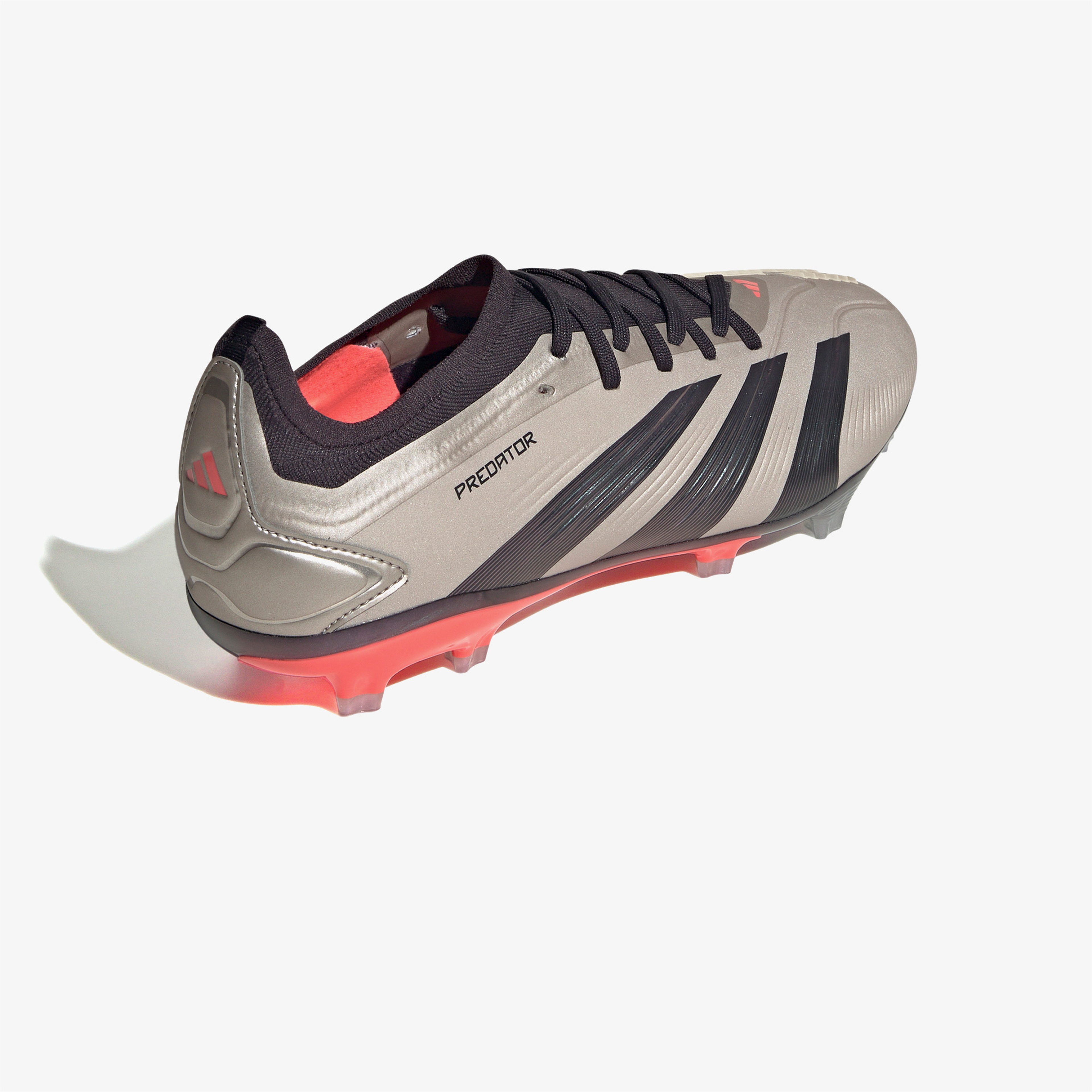 adidas Predator Pro Fg Erkek Gri Çim Saha Kramponu