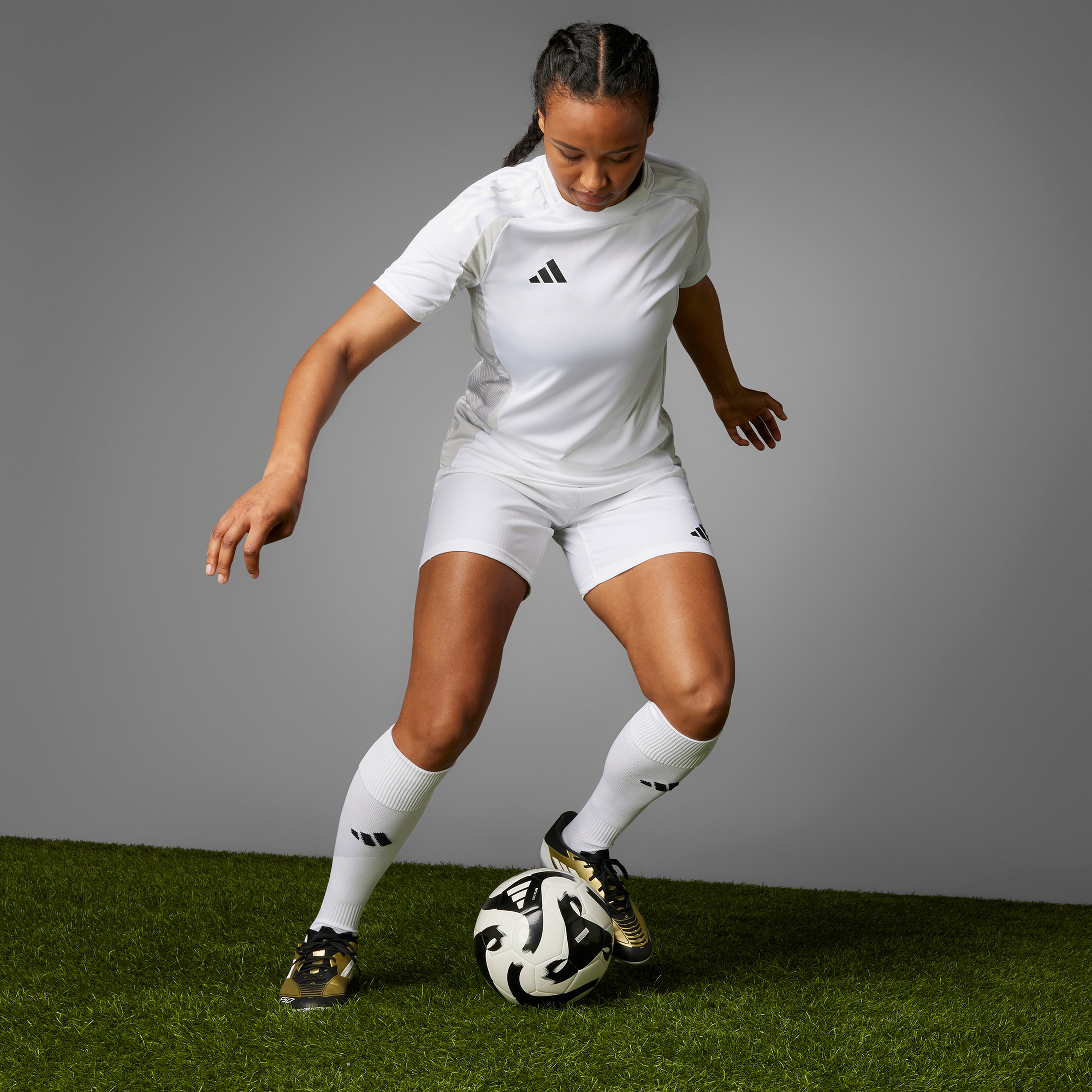 Adidas Erkek Sarı Çim Saha Kramponu