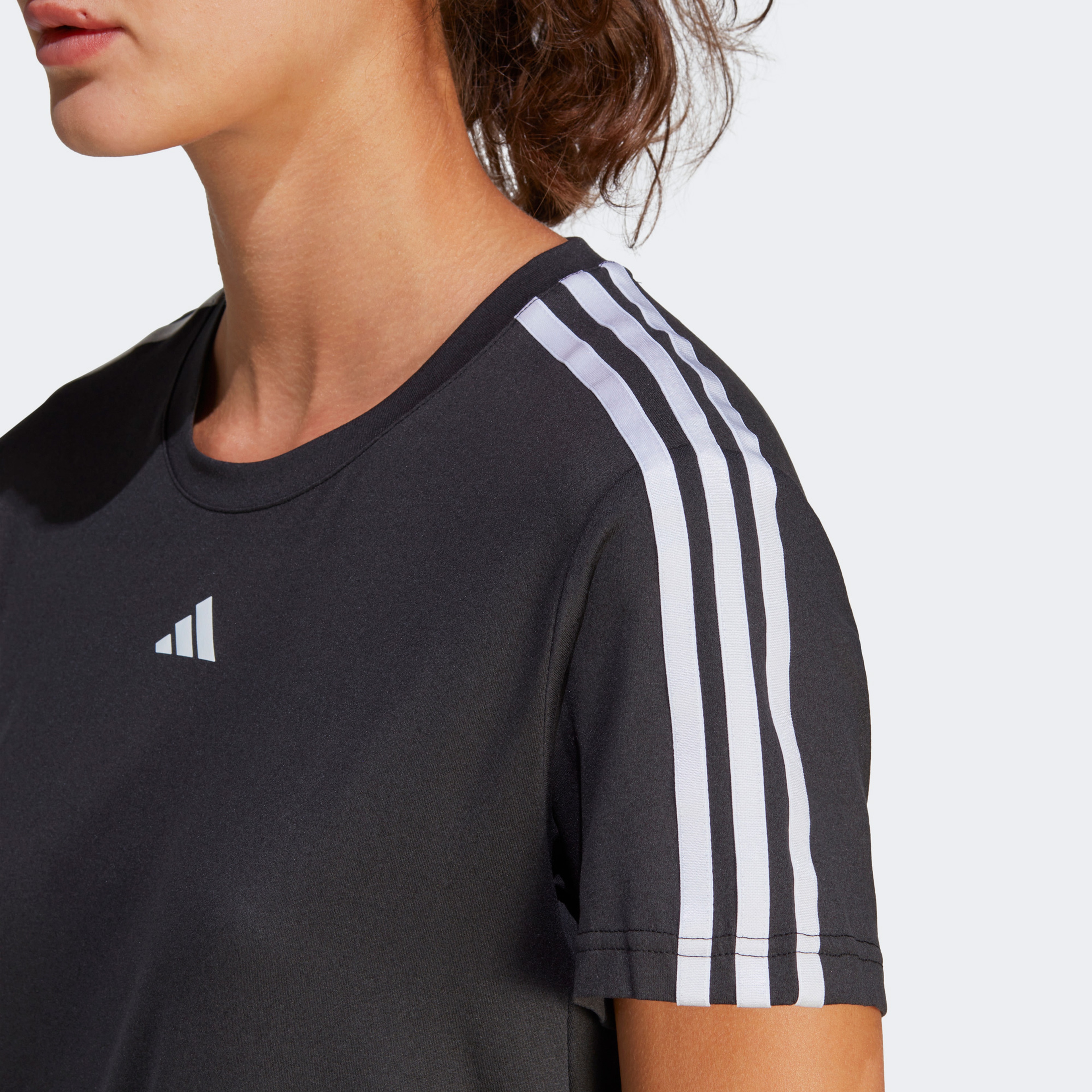 Adidas Kadın Siyah T-Shirt