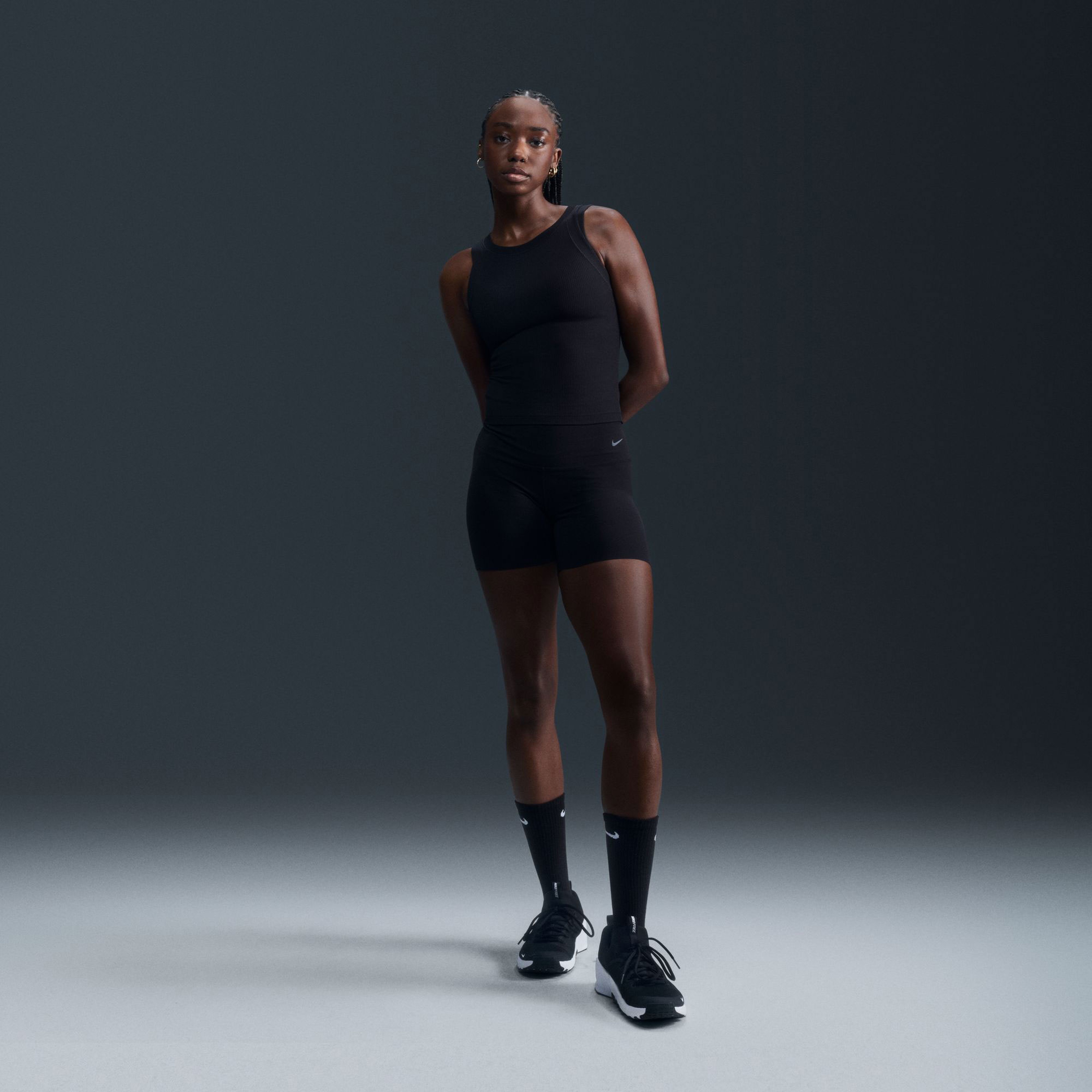 Nike Kadın Siyah T-Shirt