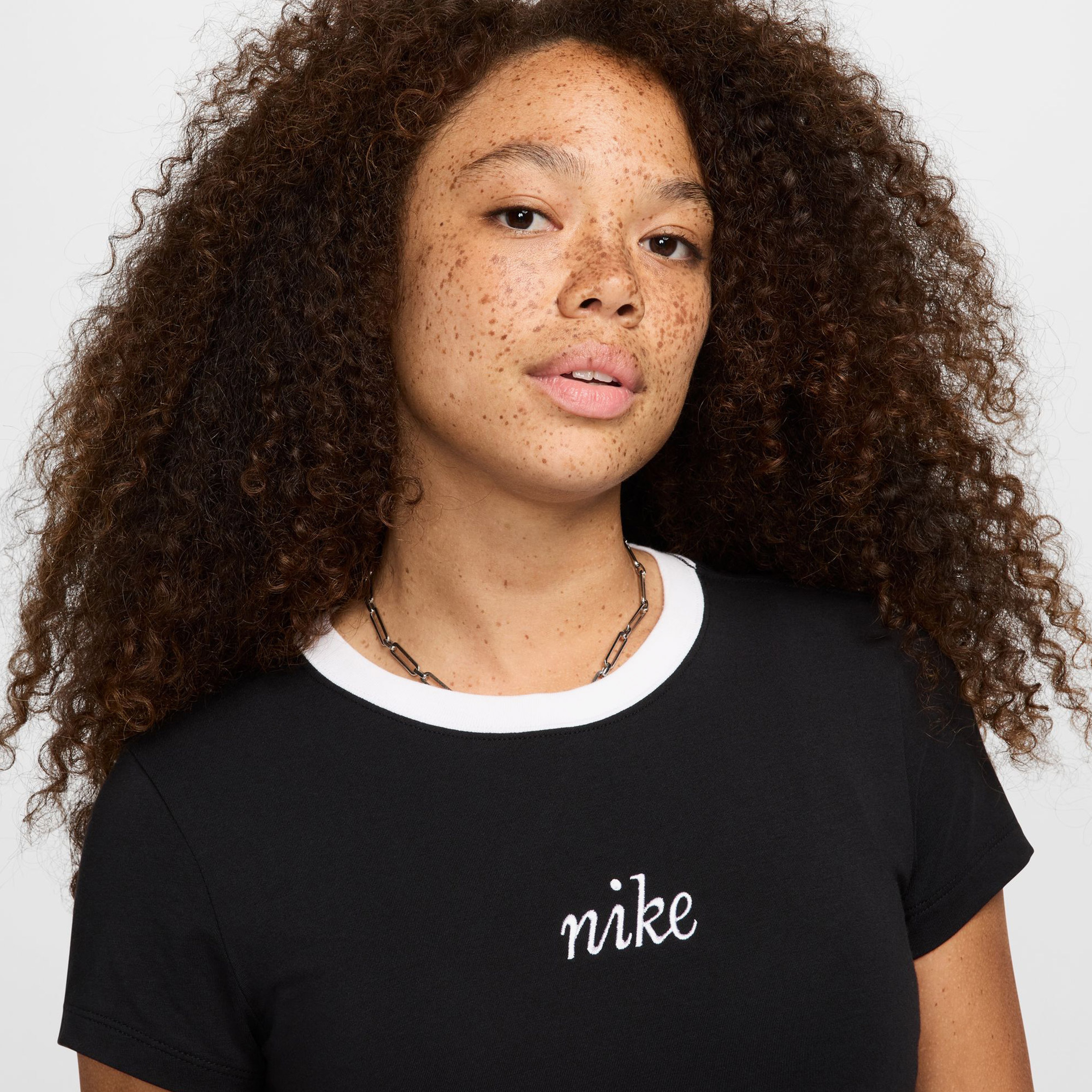 Nike Kadın Siyah T-Shirt