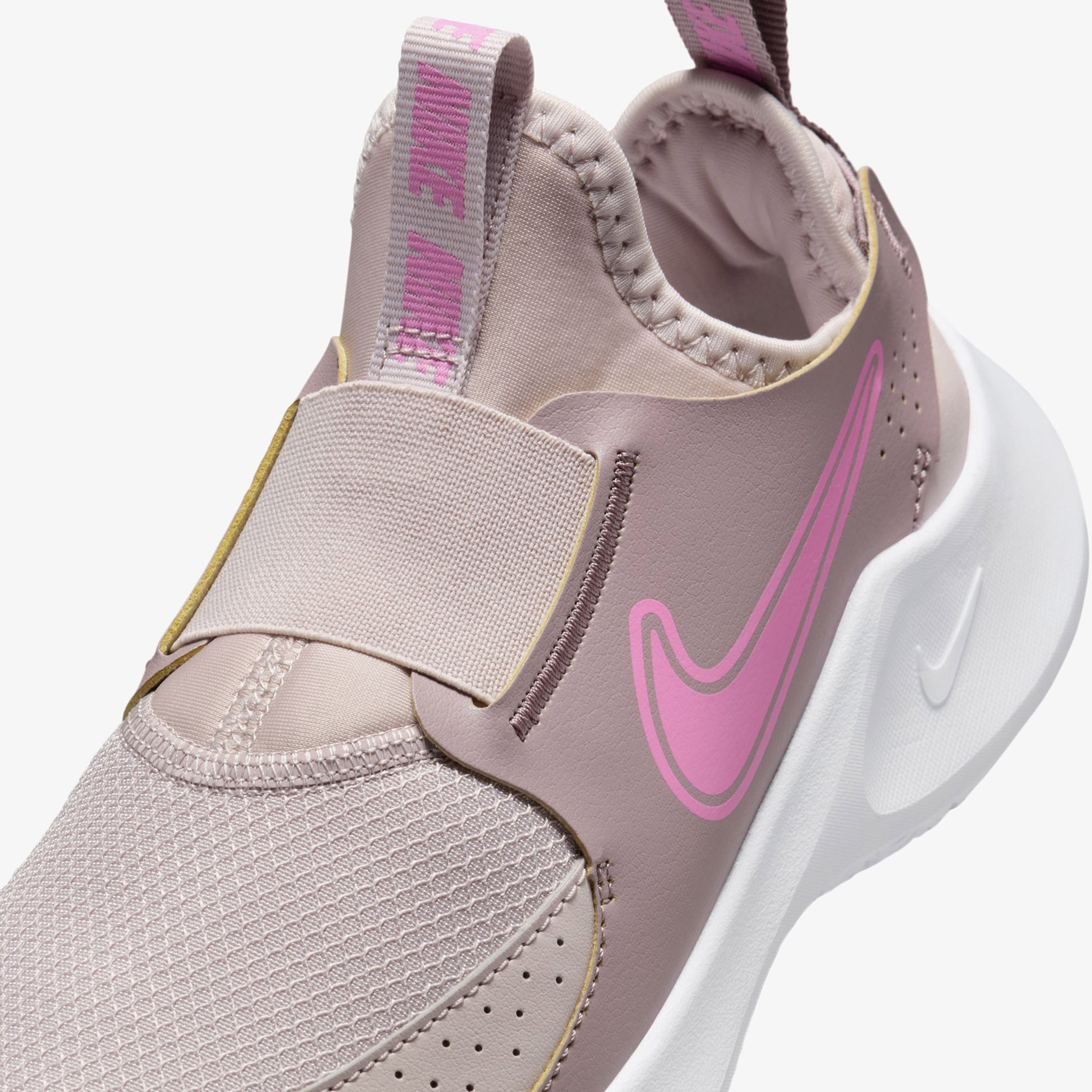 Nike Çocuk Pembe Koşu Ayakkabısı