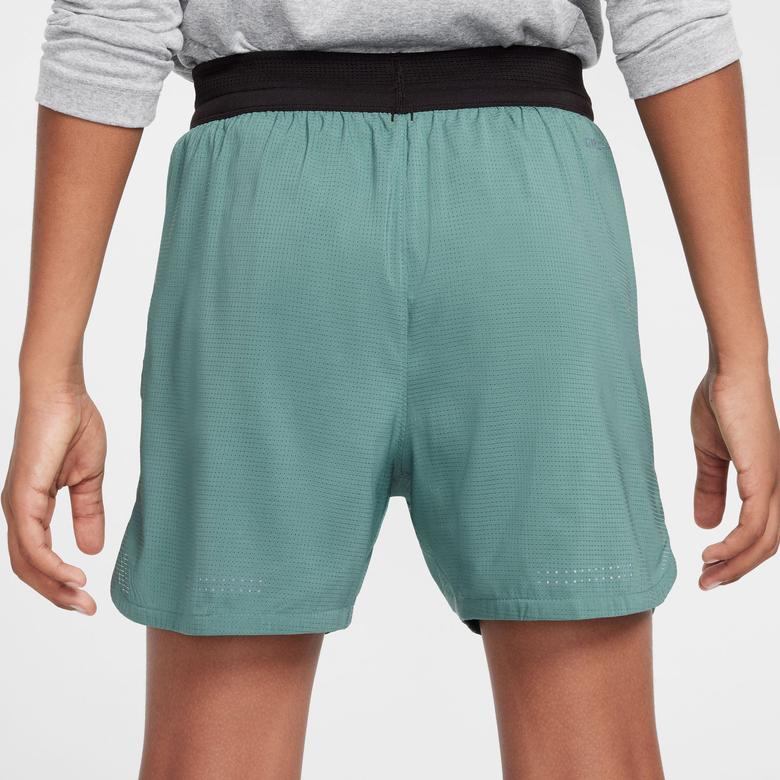 Nike Çocuk Yeşil Şort