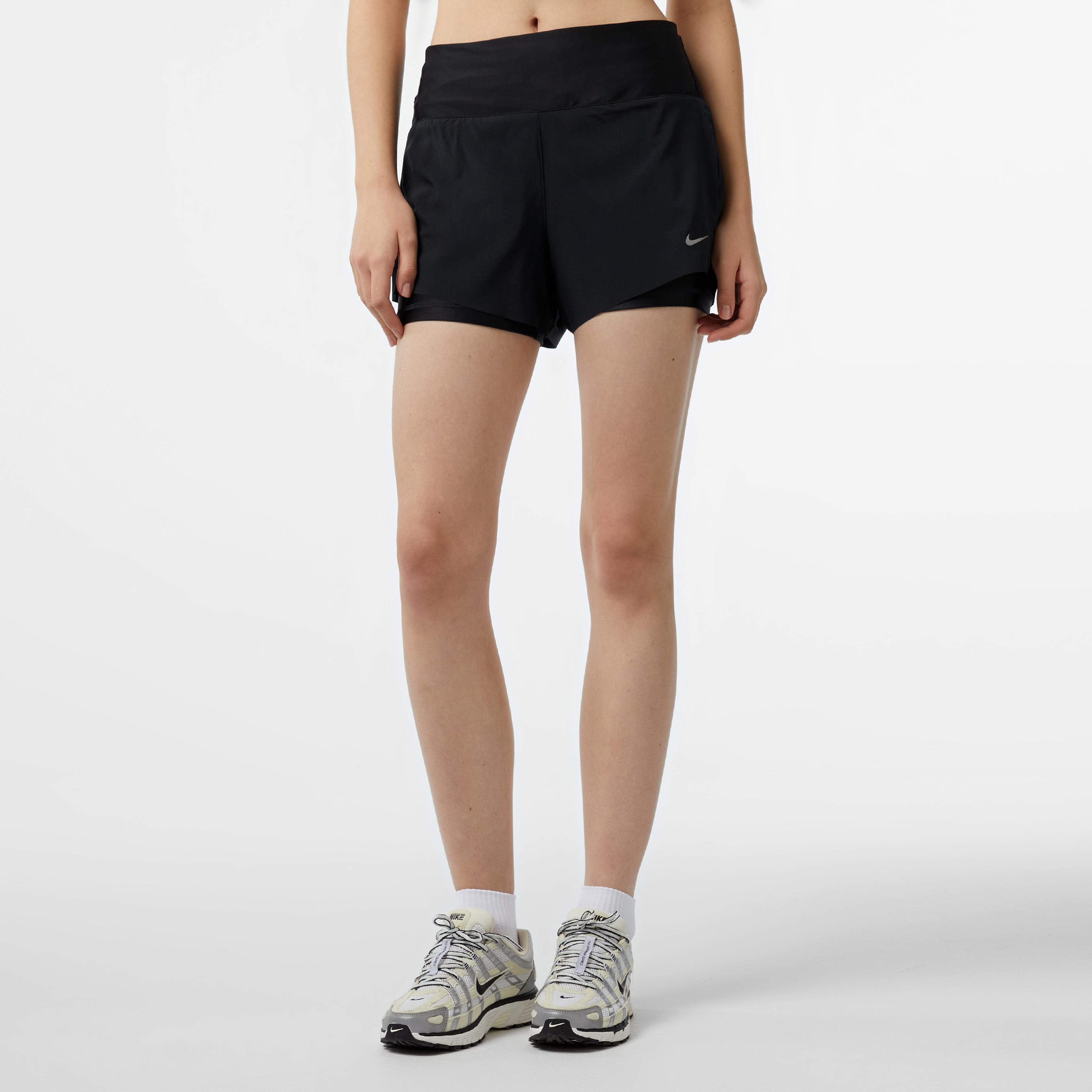 Nike Kadın Siyah Şort