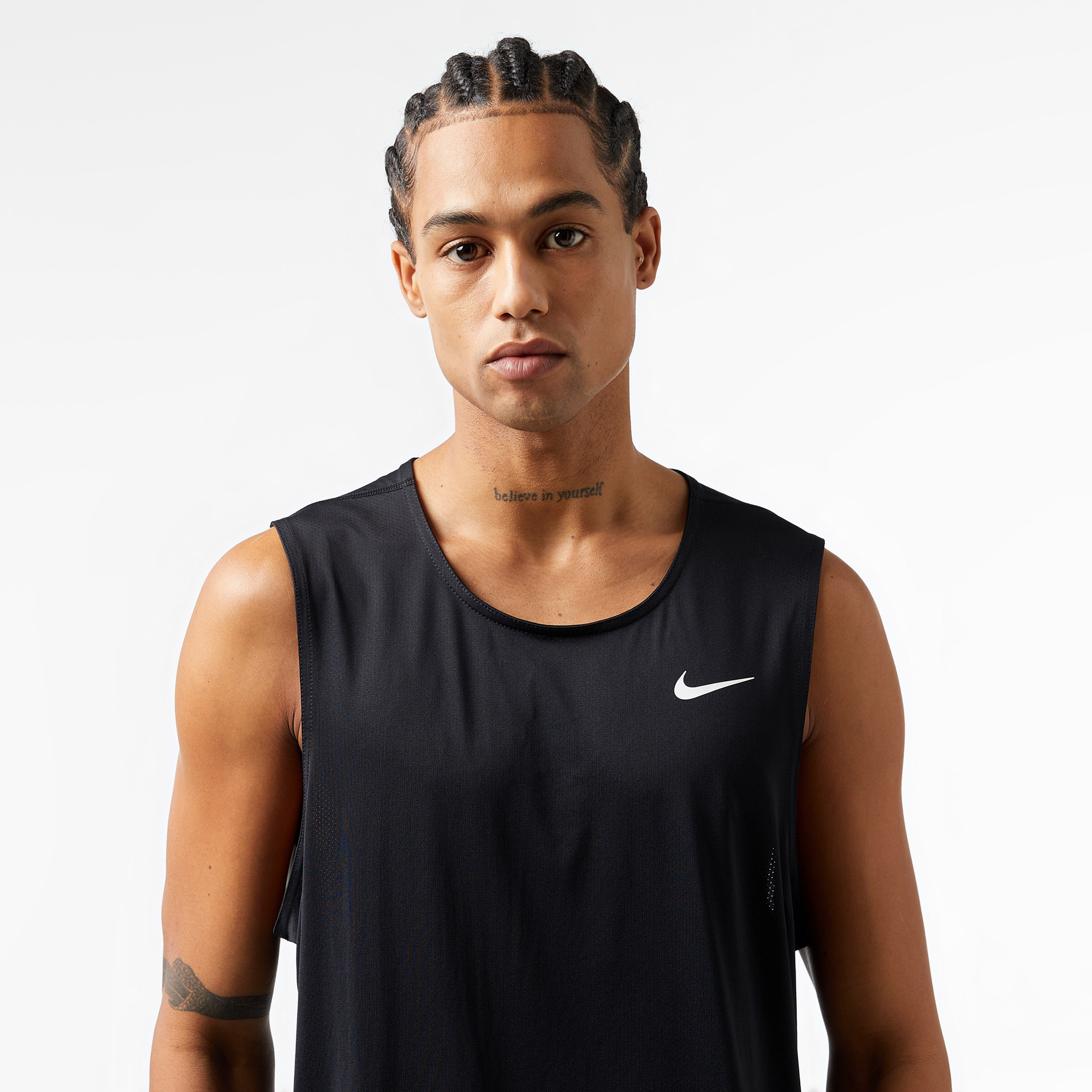 Nike Erkek Siyah Atlet