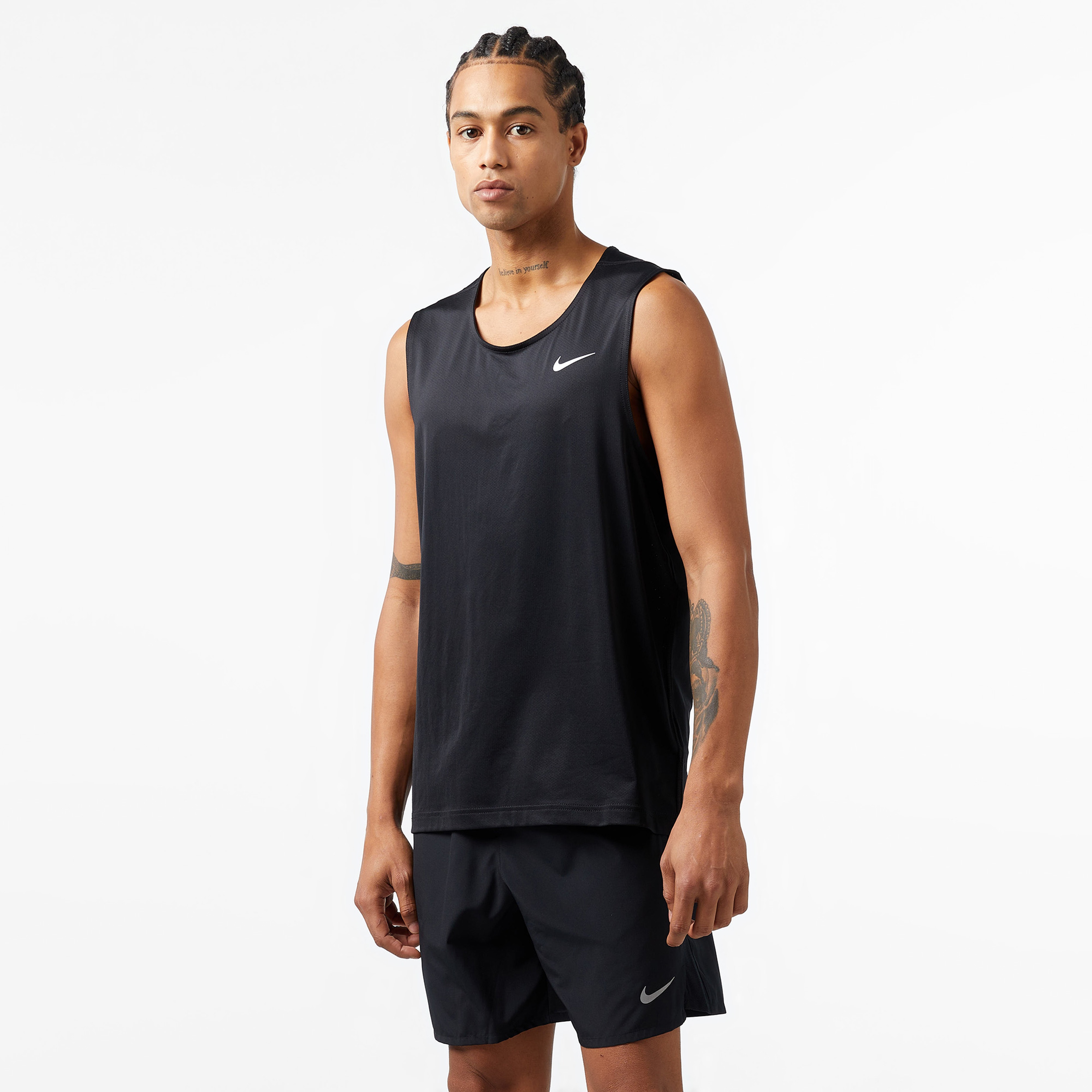 Nike Erkek Siyah Atlet