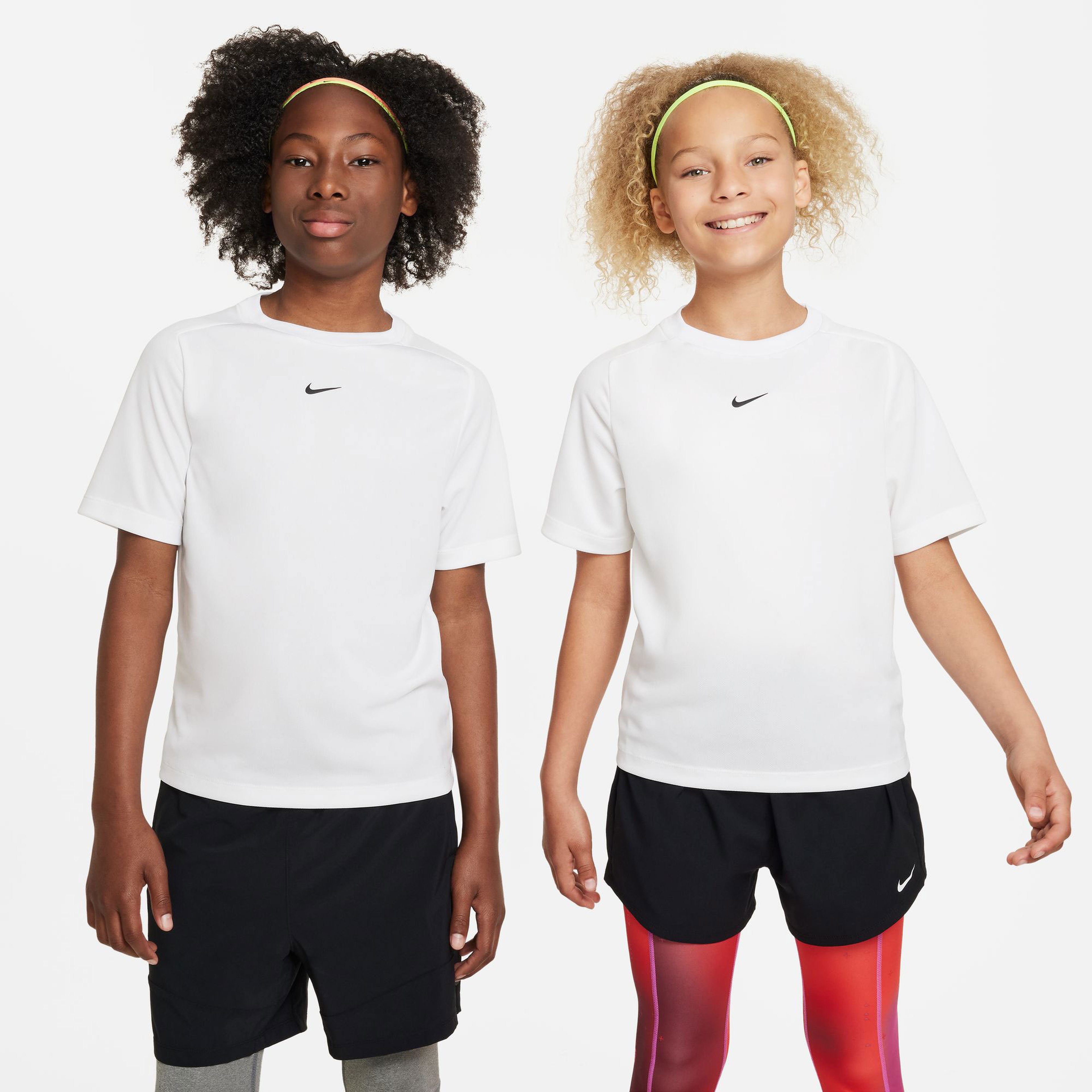 Nike Çocuk Beyaz T-Shirt