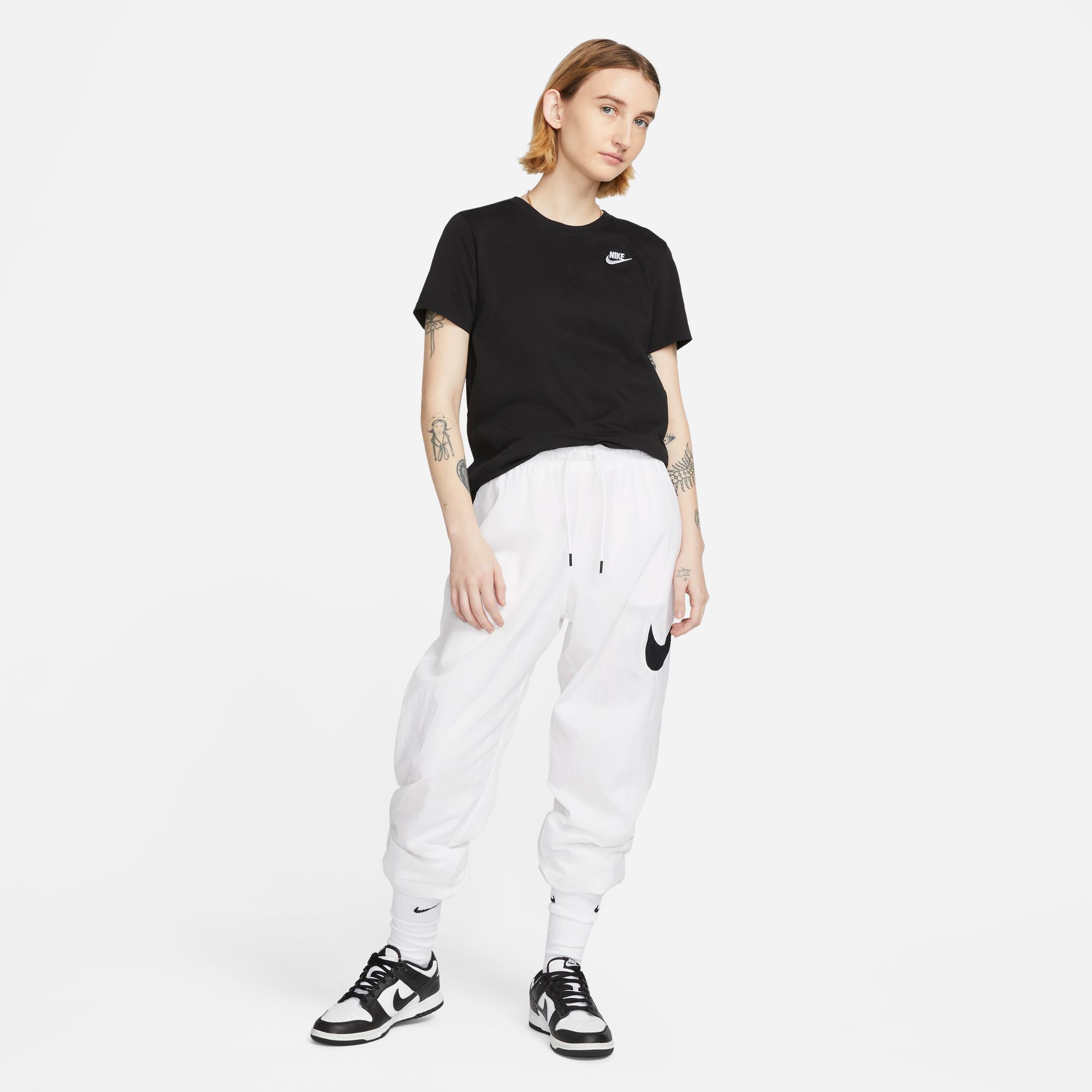 Nike Kadın Siyah T-Shirt